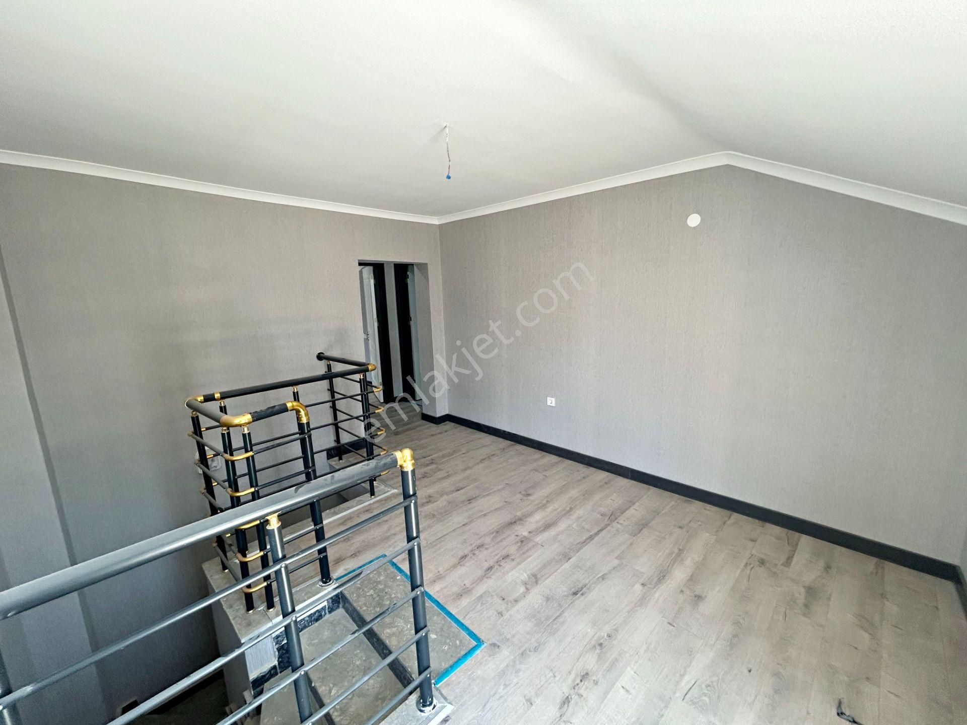 2+1 Sıfır Harika Lokasyonda Teras Balkonlu Asansörlü Daire! - Görsel 23