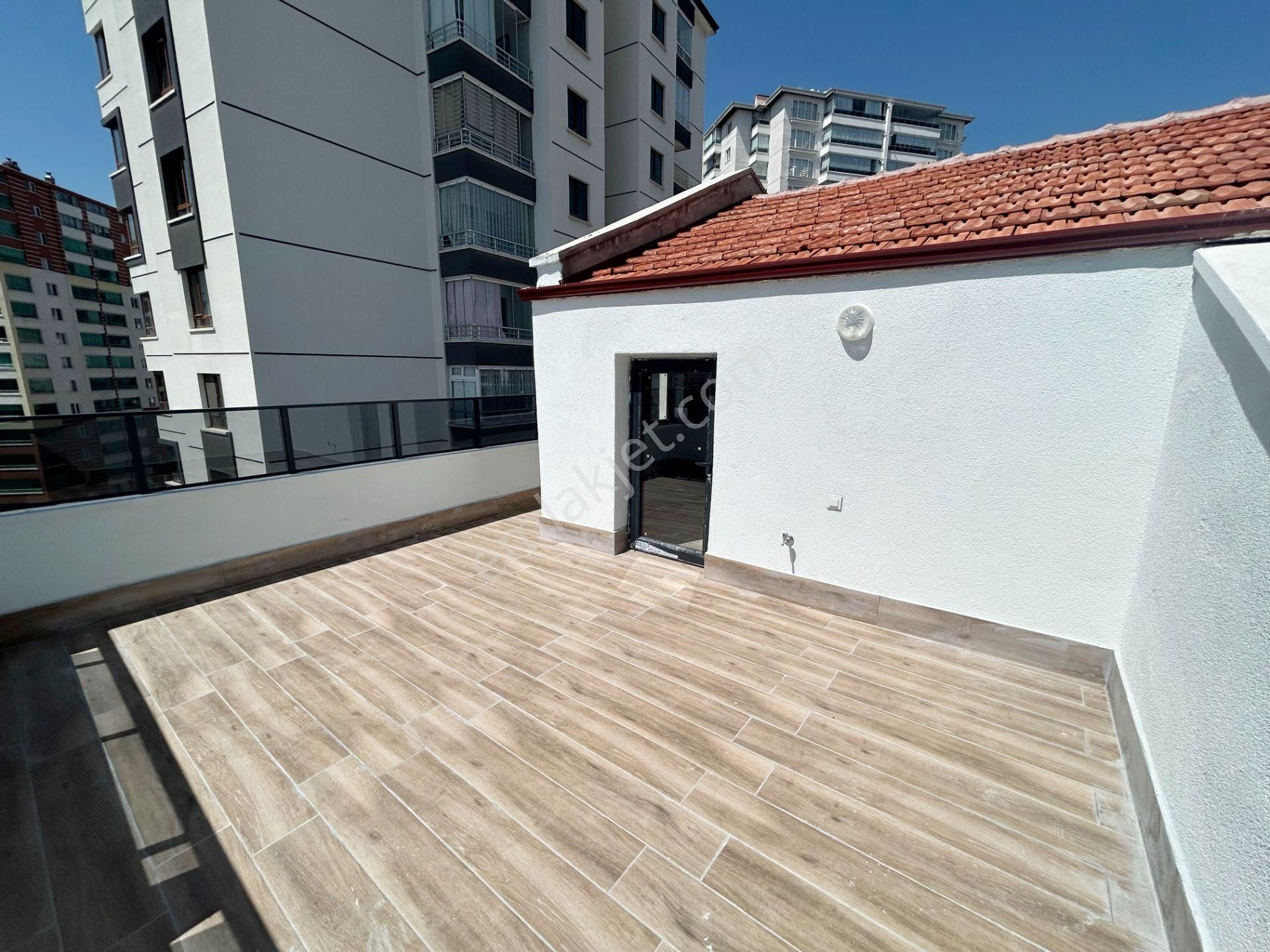 2+1 Sıfır Harika Lokasyonda Teras Balkonlu Asansörlü Daire! - Görsel 34