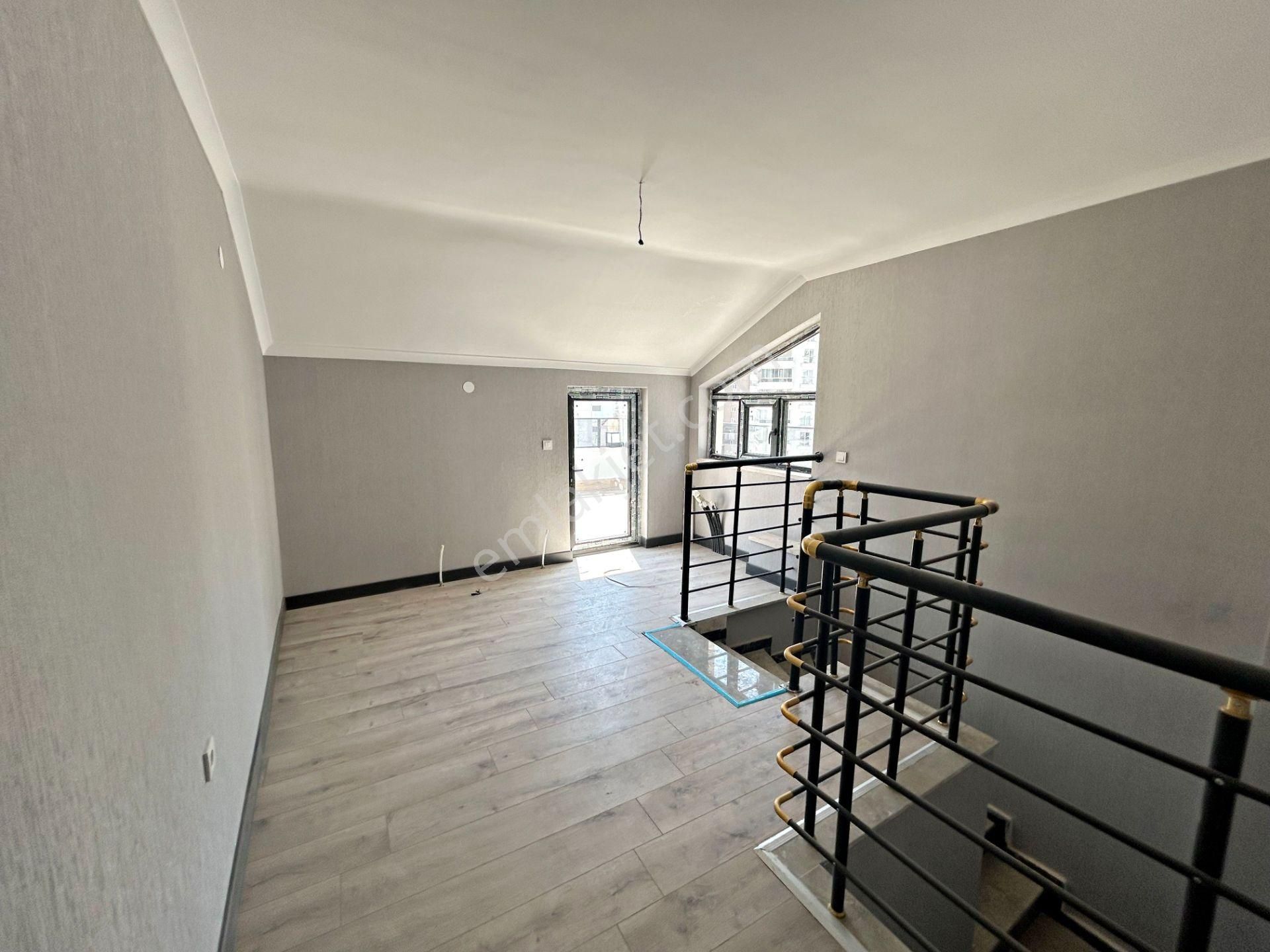 2+1 Sıfır Harika Lokasyonda Teras Balkonlu Asansörlü Daire! - Görsel 32