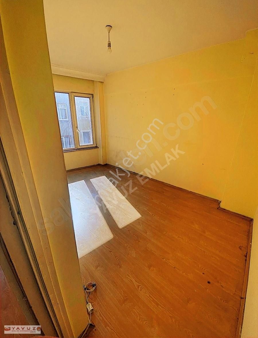 Beşiktaş Çarşıda Güney Cephe Düz Ayak Kat Mülkiyetli 2+1 Daire - Görsel 8