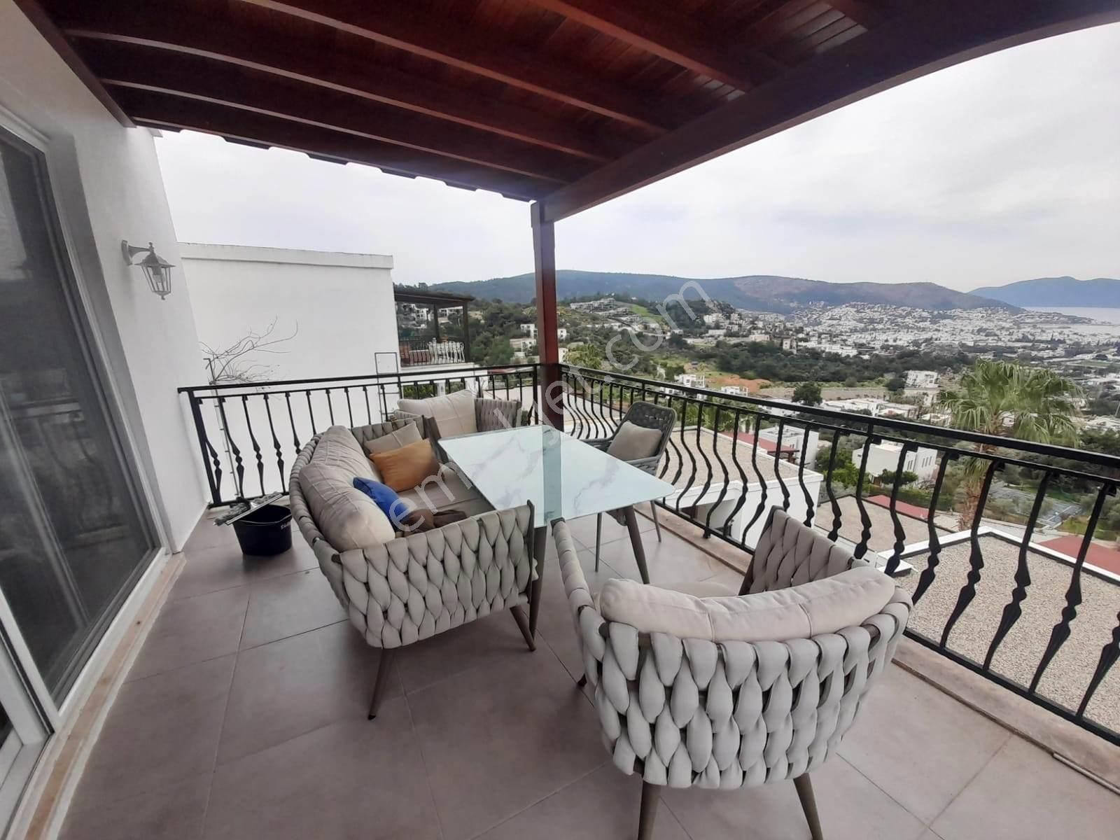 Bodrum Merkez Site İçi Full Deniz Manzaralı Satılık Üst Kat Daire - Görsel 17