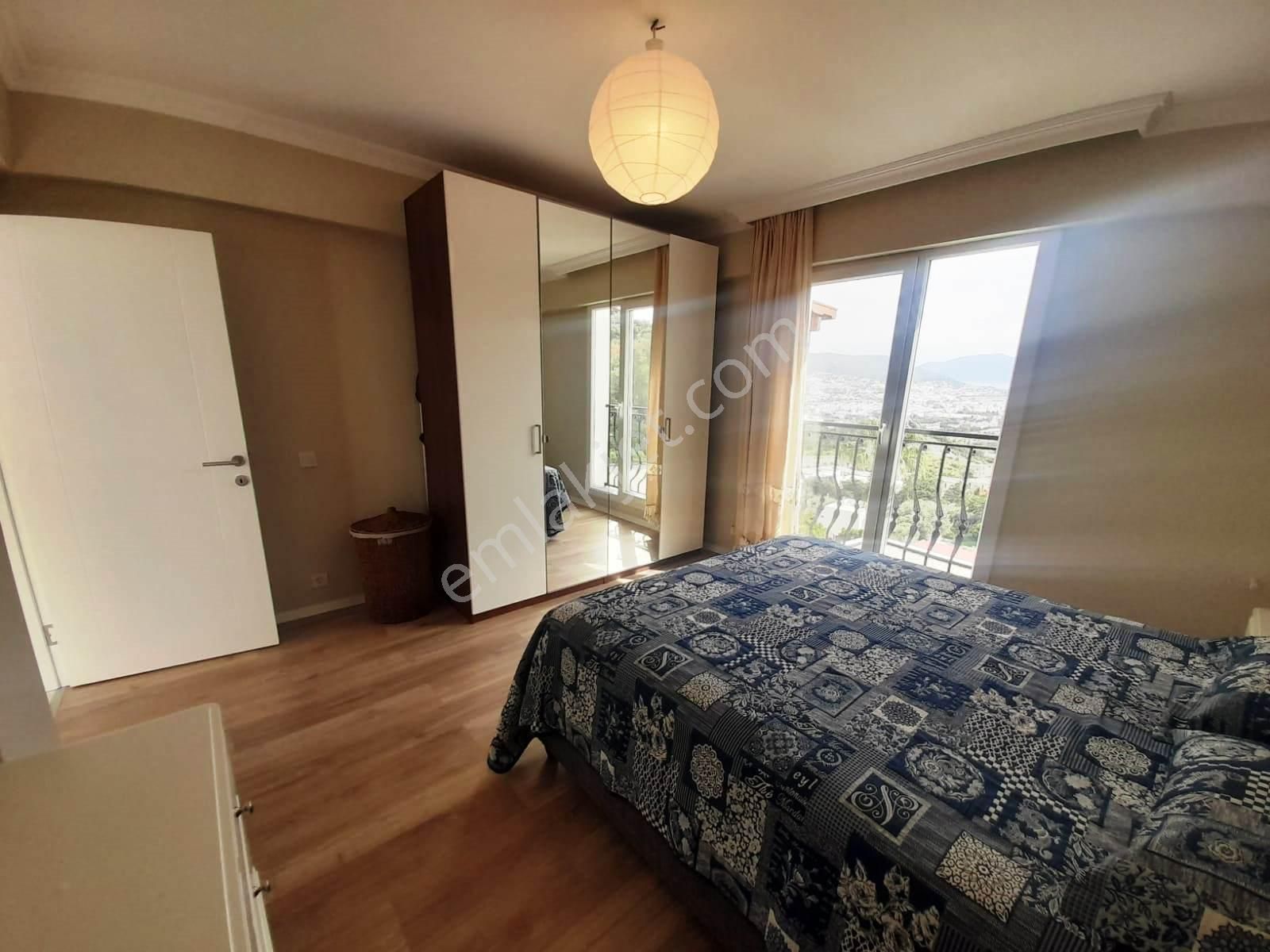 Bodrum Merkez Site İçi Full Deniz Manzaralı Satılık Üst Kat Daire - Görsel 9