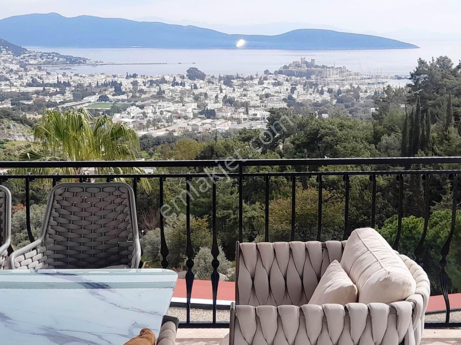Bodrum Merkez Site İçi Full Deniz Manzaralı Satılık Üst Kat Daire - Görsel 8
