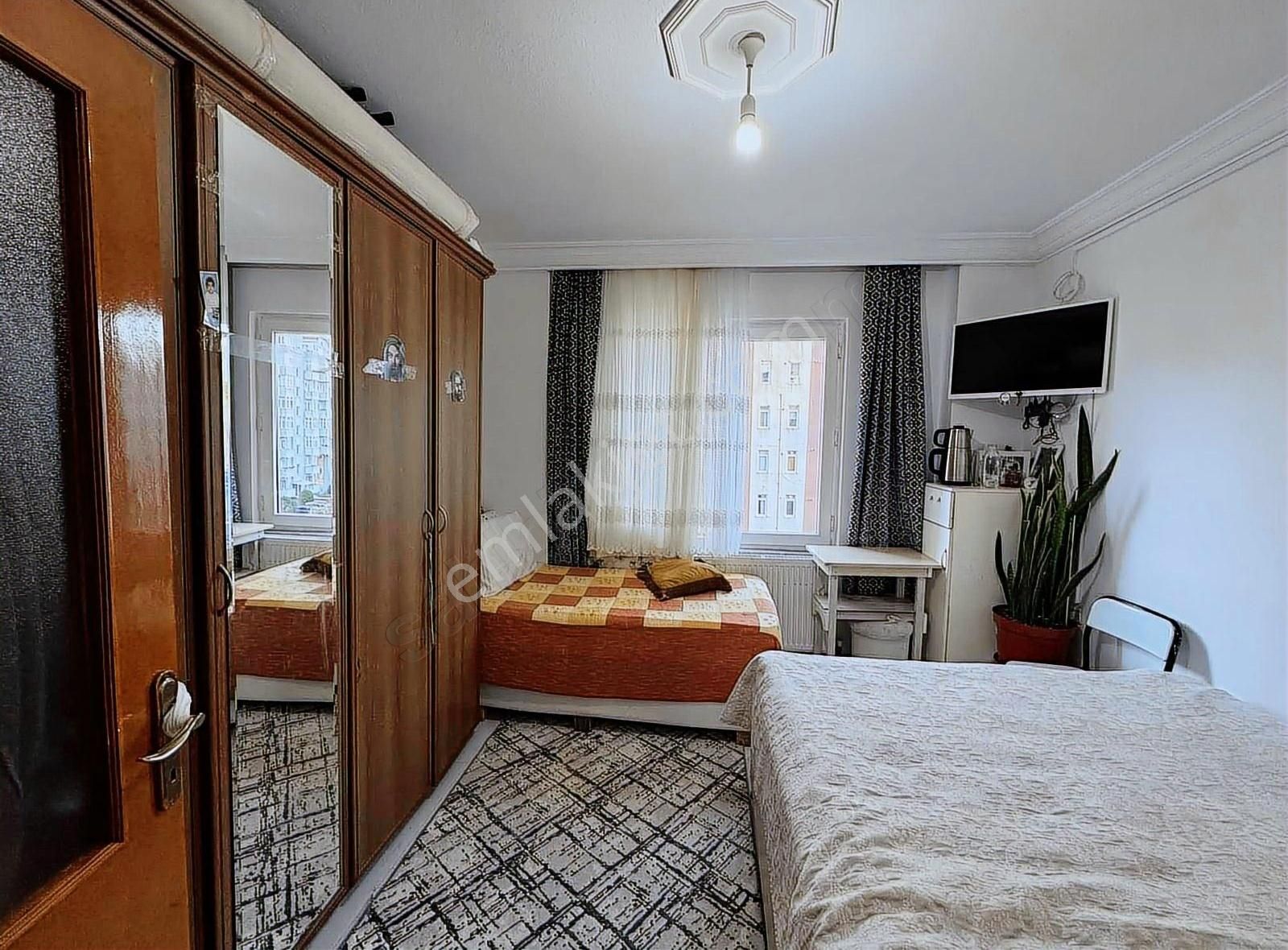 Boğazköy 1.cadde Komesko Sitesi Satılık Daire 3+1 150 M2