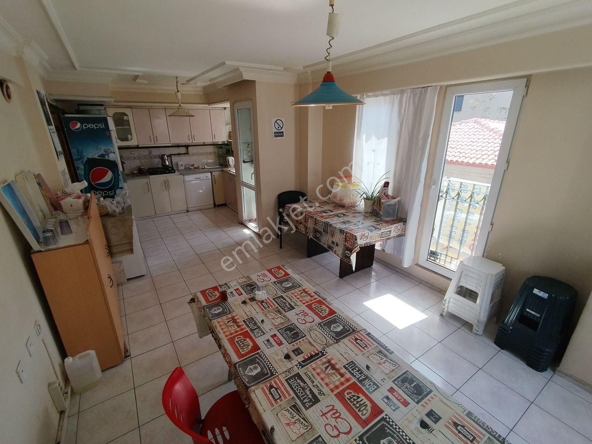 15 Mayıs Mahallesi Denizli Çarşısı Arkası 3 Cepeli Arakat İşyeri Kiracılı Önü Açık Köşe Daire - Görsel 3