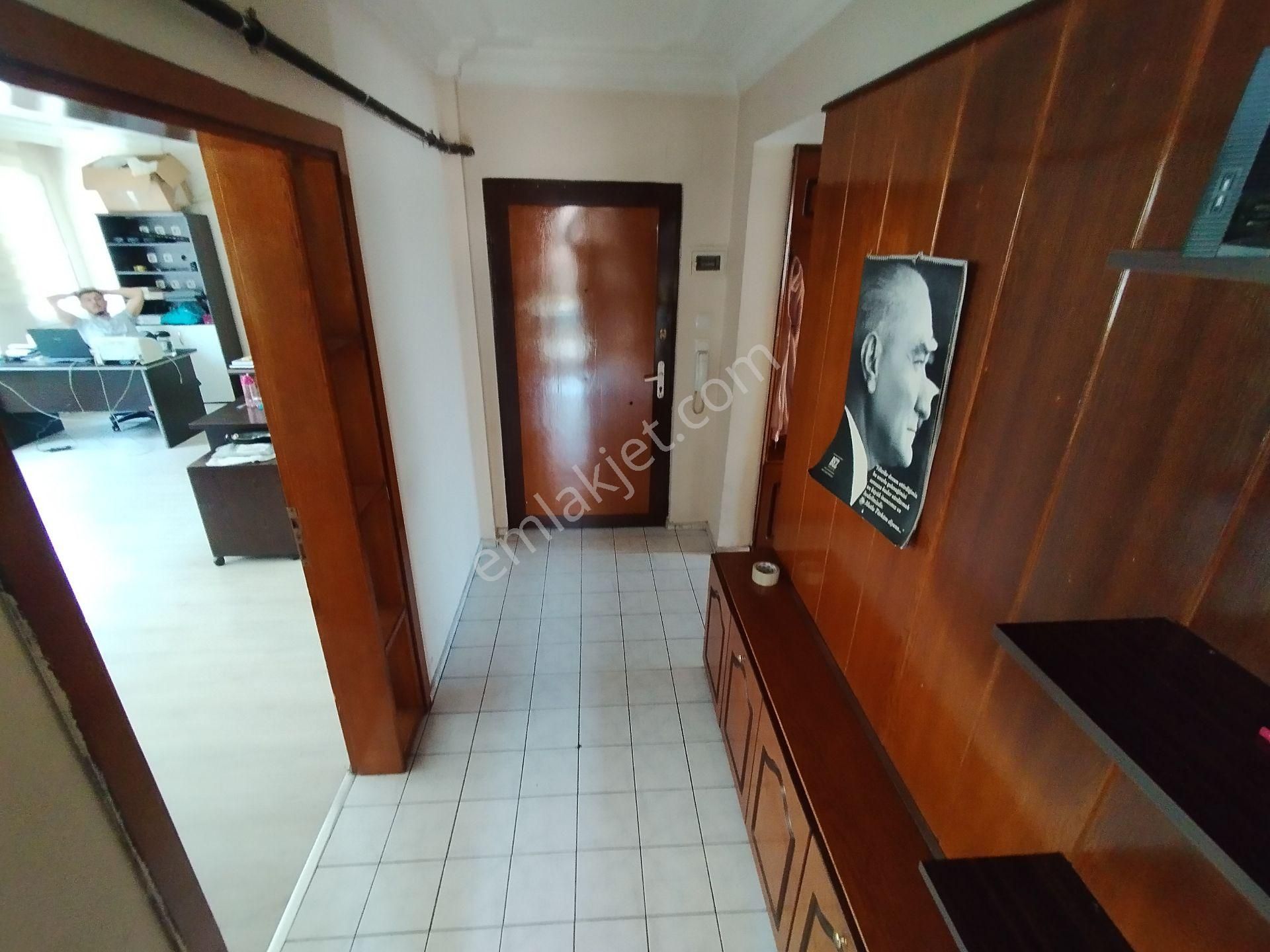 15 Mayıs Mahallesi Denizli Çarşısı Arkası 3 Cepeli Arakat İşyeri Kiracılı Önü Açık Köşe Daire - Görsel 9