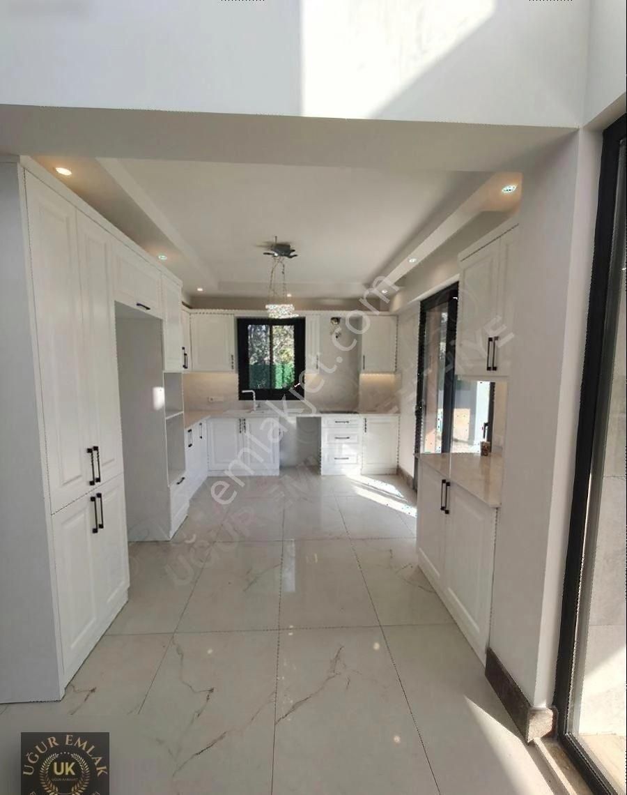 Uğur Emlaktan Fethiye Akarca Mah. Triplex 6+1 Satılık Villa - Görsel 3