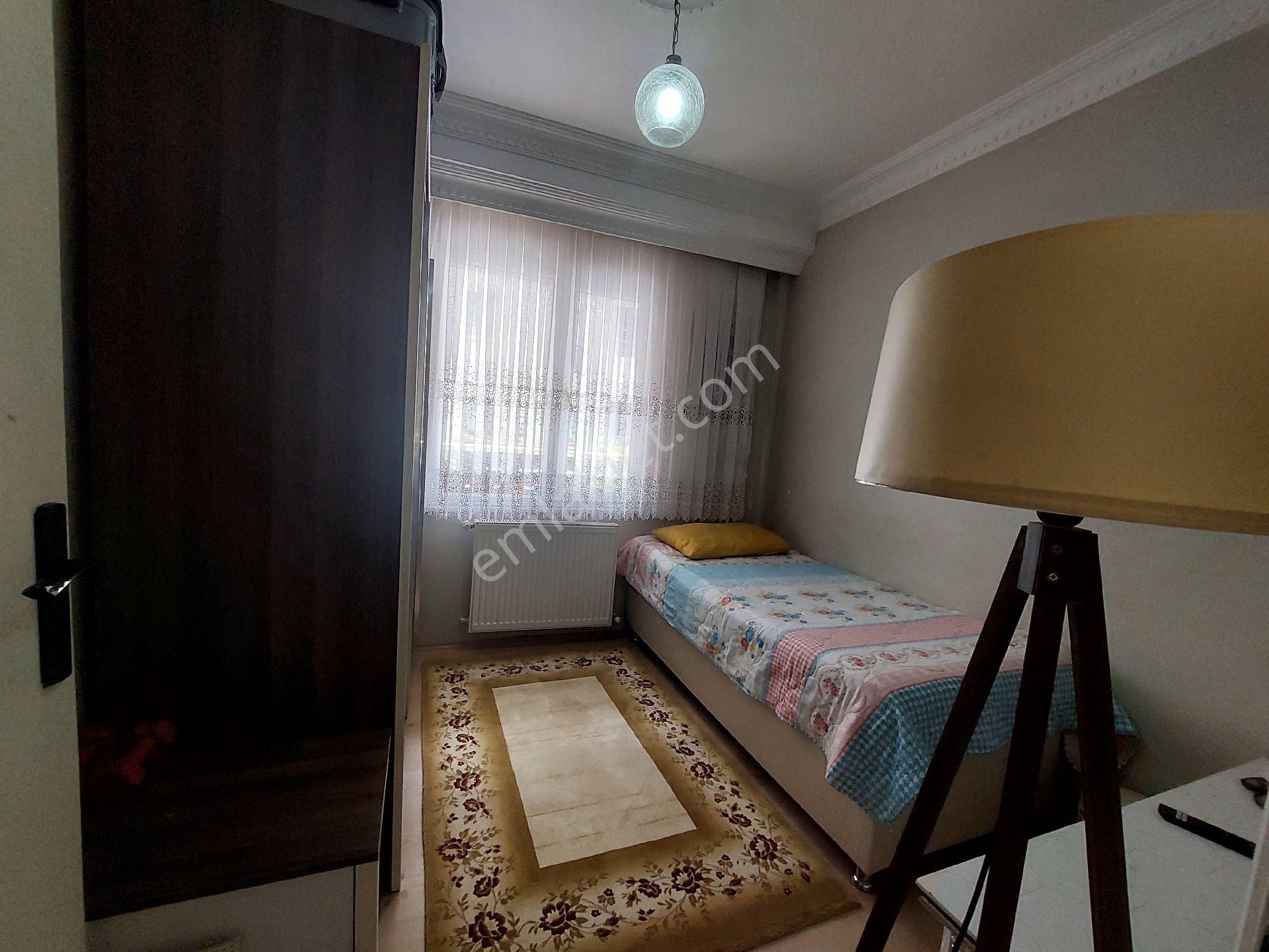 Gaziosmanpaşa Küçükköy De Satılık Daire Birinci Kat 3+1 135 M2 - Görsel 5