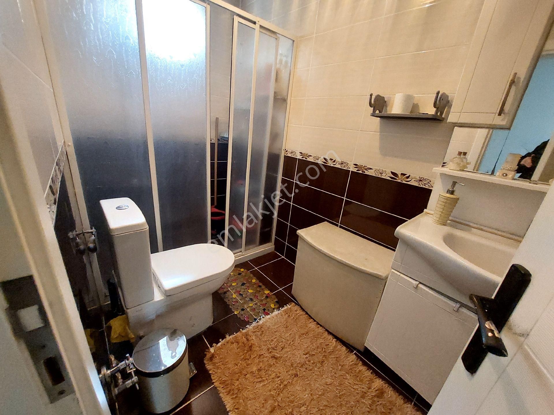 Gaziosmanpaşa Küçükköy De Satılık Daire Birinci Kat 3+1 135 M2 - Görsel 17