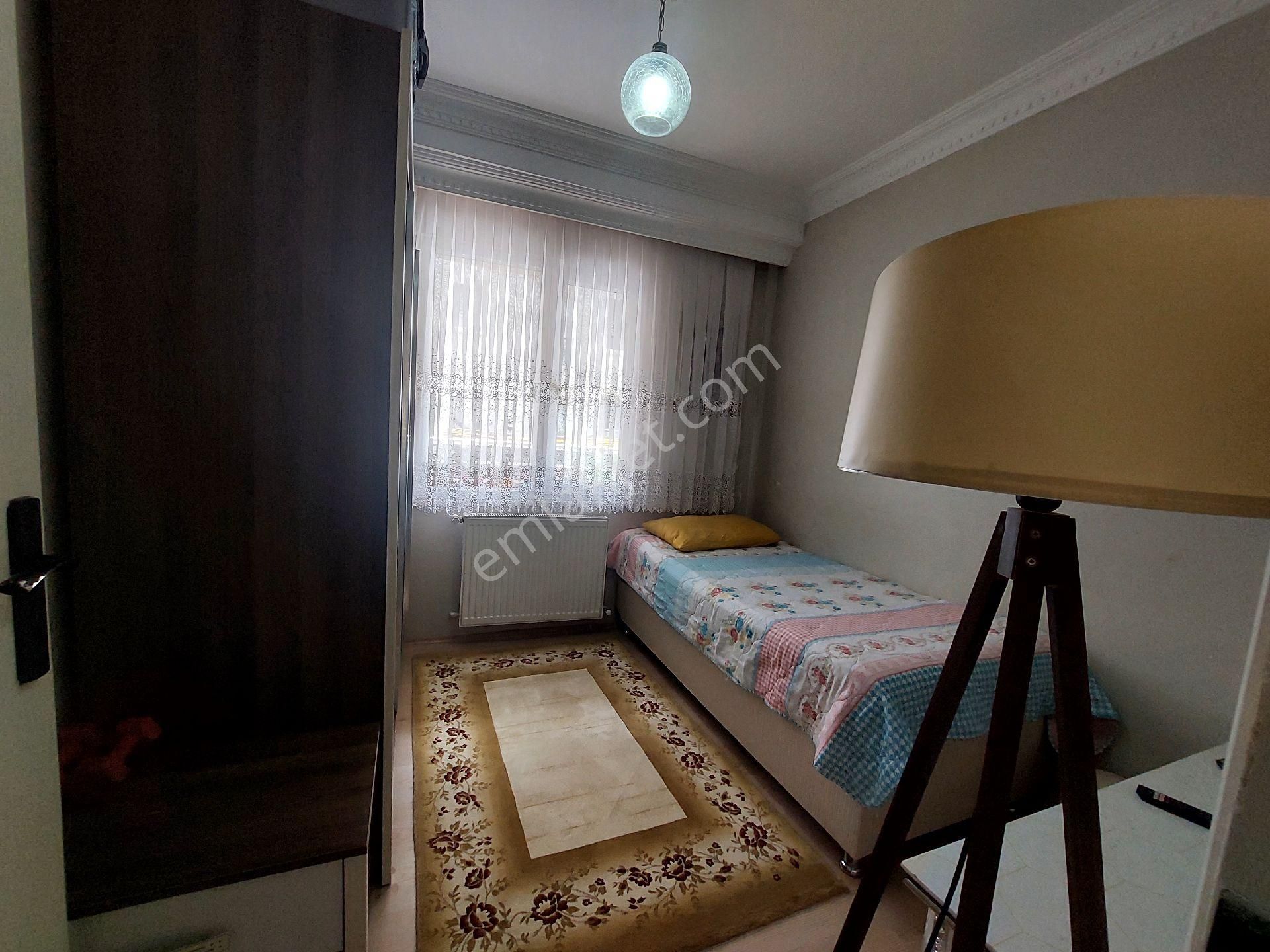 Gaziosmanpaşa Küçükköy De Satılık Daire Birinci Kat 3+1 135 M2 - Görsel 4