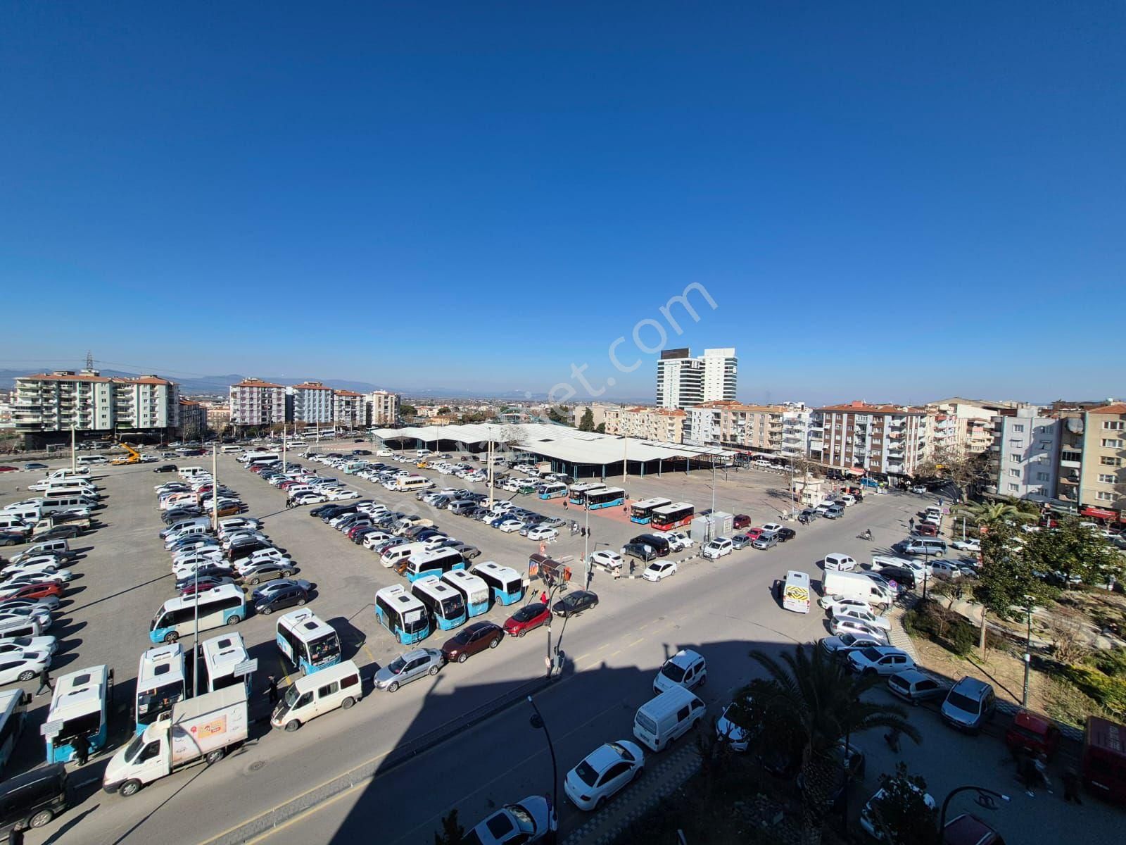 Manisa Arda Mah. Satılık Asansörlü 3+1 Cadde Üzeri Önü Açık Fırsat Daire