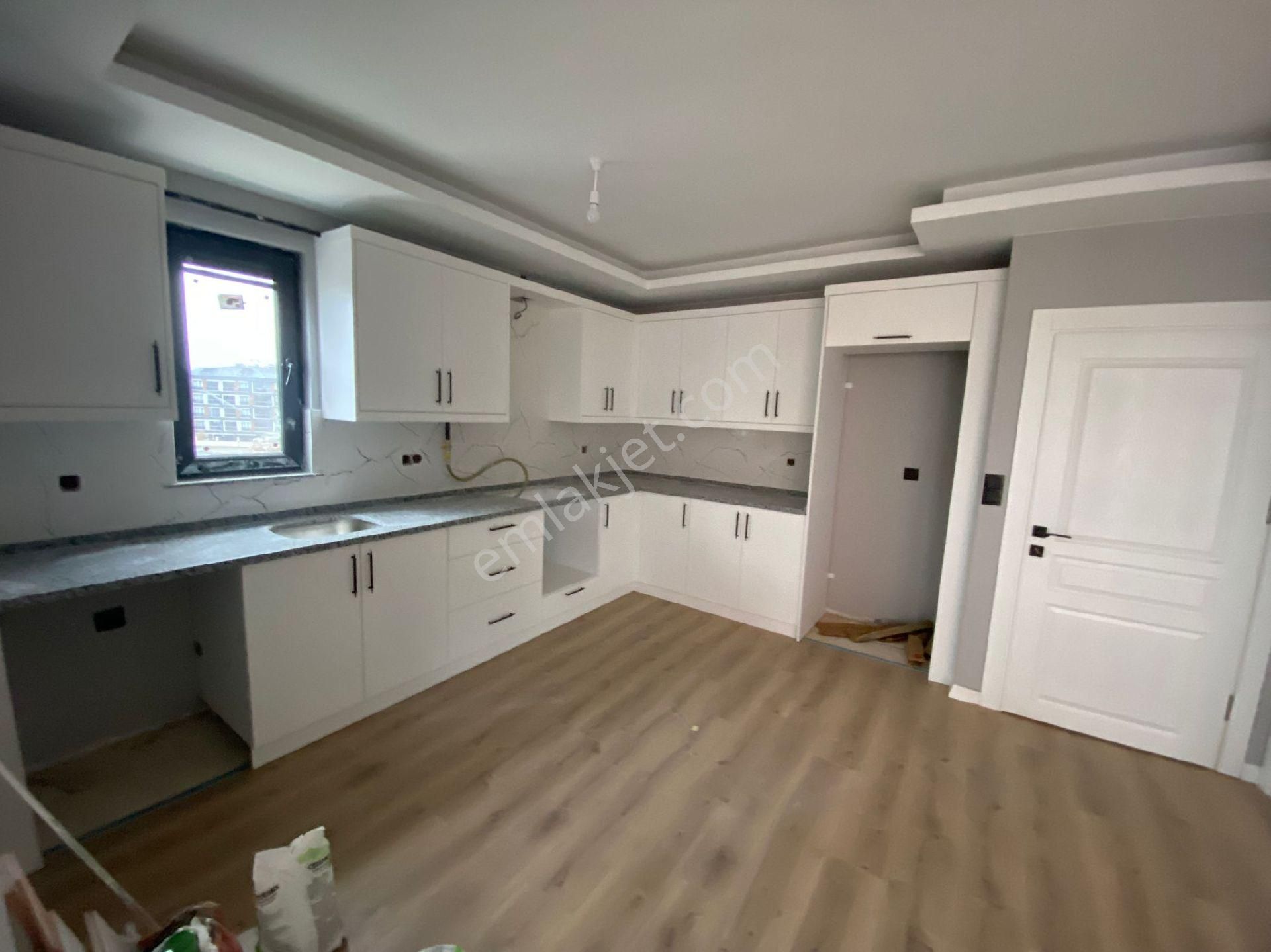 Karşıyakada 140m2 3+1 3.kat Dubleks Daire