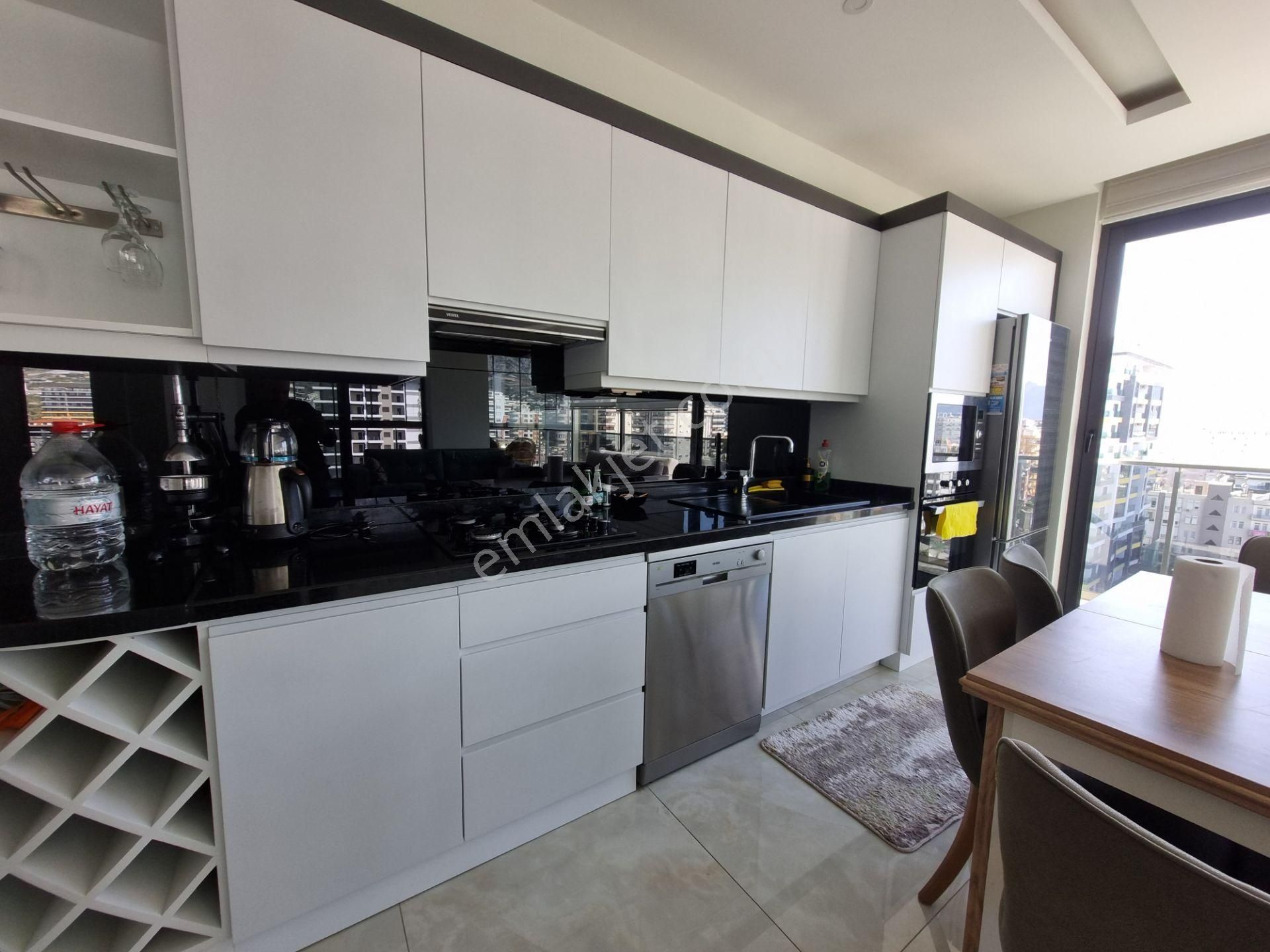 Alanya Mahmutlar’da Denize Sıfır Ultra Lüks Satılık 2+1 Eşyalı Daire - Görsel 10