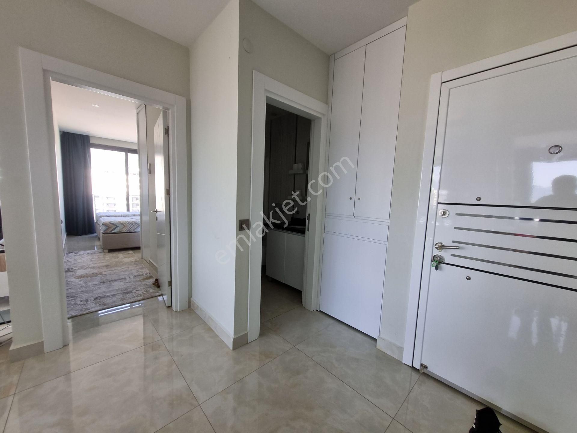 Alanya Mahmutlar’da Denize Sıfır Ultra Lüks Satılık 2+1 Eşyalı Daire - Görsel 20