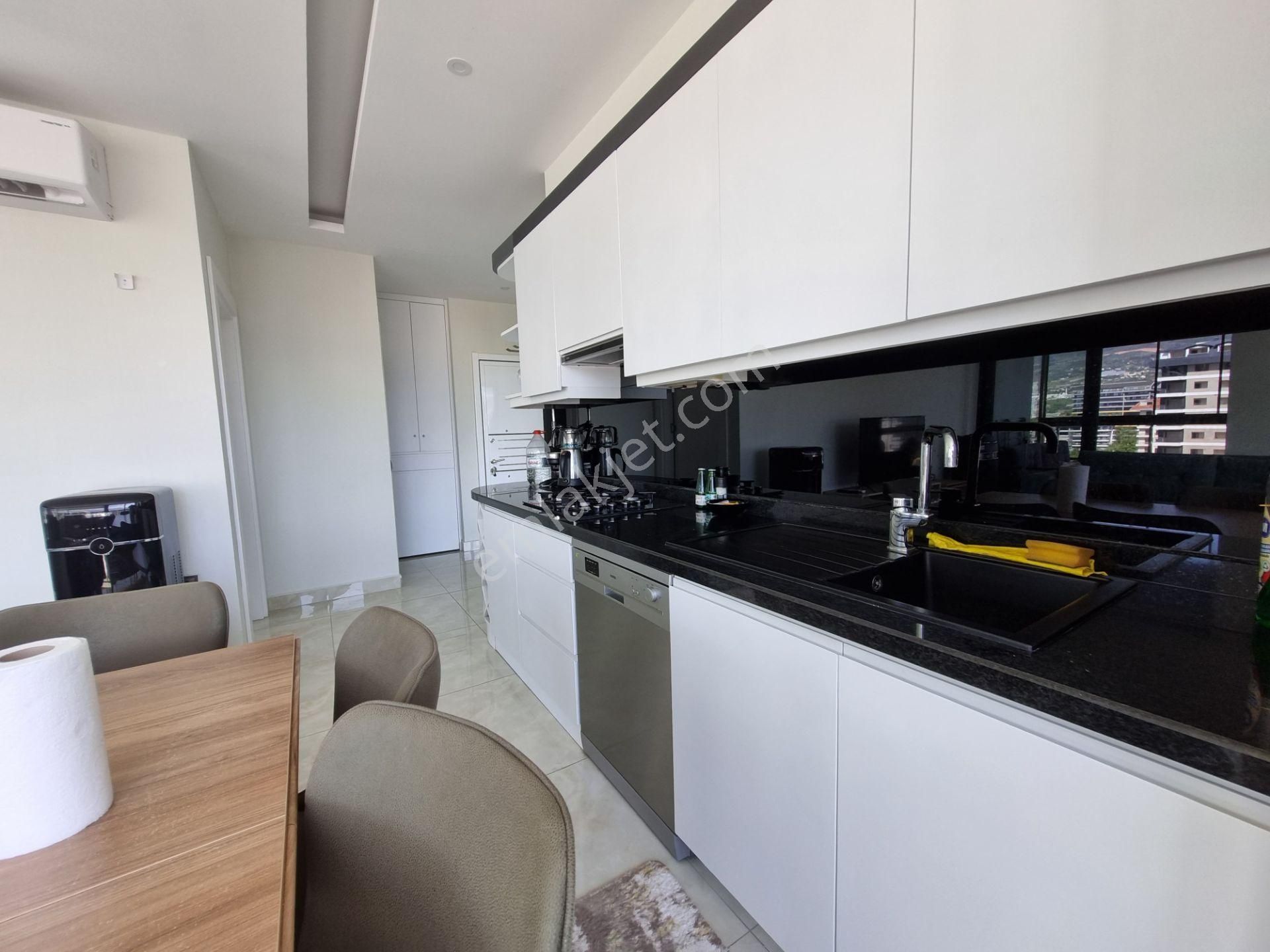 Alanya Mahmutlar’da Denize Sıfır Ultra Lüks Satılık 2+1 Eşyalı Daire - Görsel 4