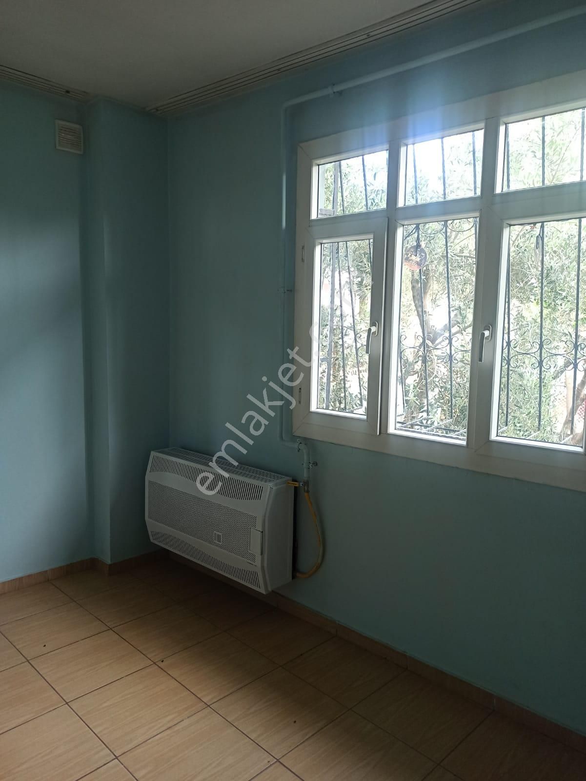 Adana Gültepe 3+1 Doğalgaz Sobalı Yola Ve Okula Yakın Konum Kiralık Daire !! Açıklama Oku!!