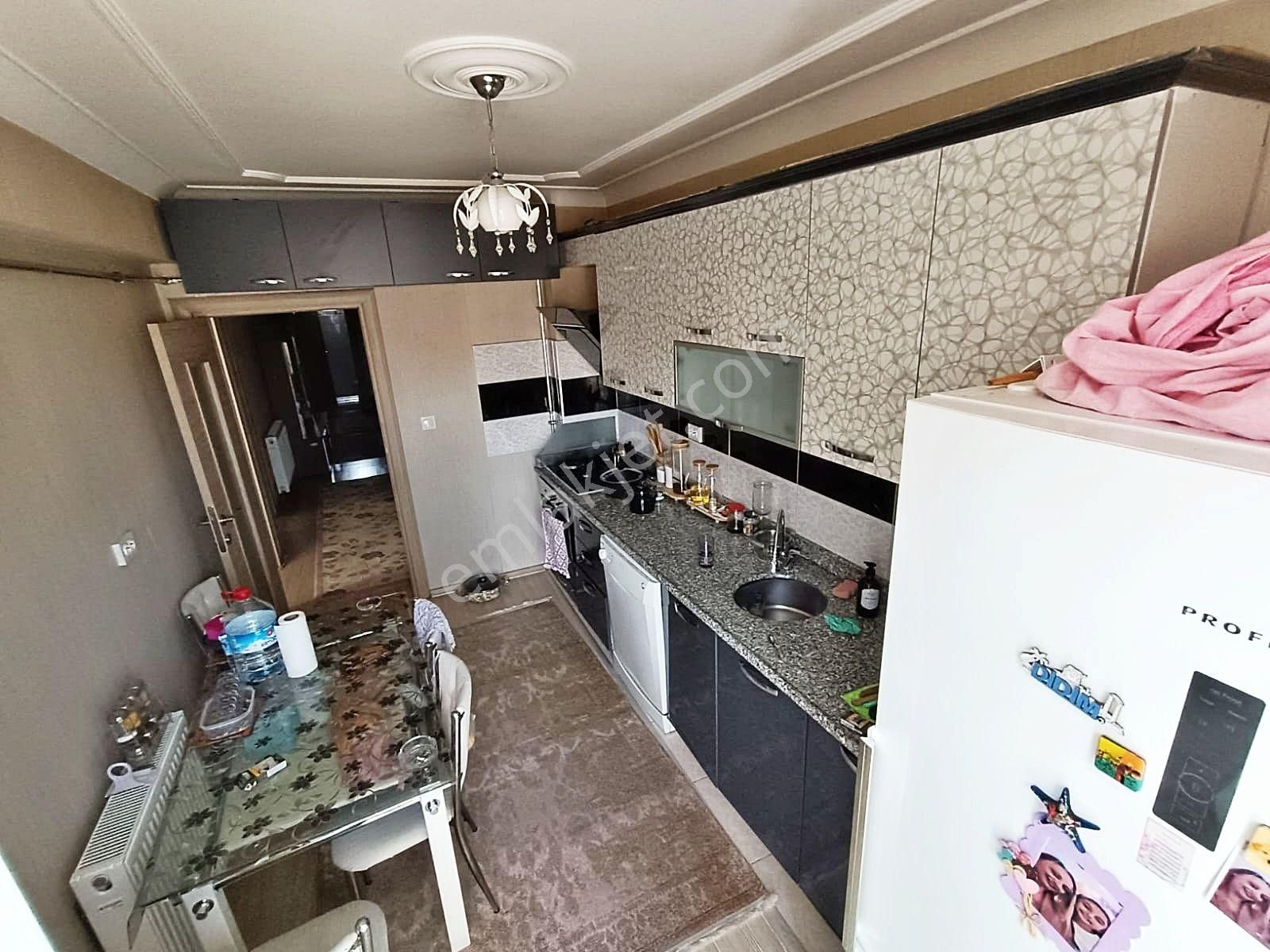 Yükseltepe Mahallesi 2.kat Ara Kat Kilerli Asansörlü İskanlı Çift Balkonlu 3+1 Satılık Daire