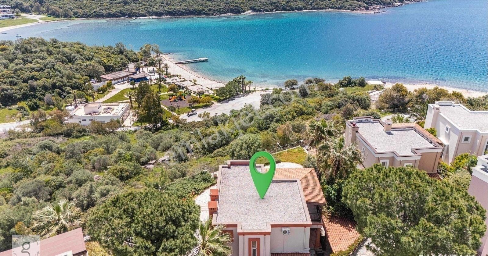 Bodrum Adabükü'nde Denize En Ön Sıra  Manzaralı Müstakil Villa - Görsel 24