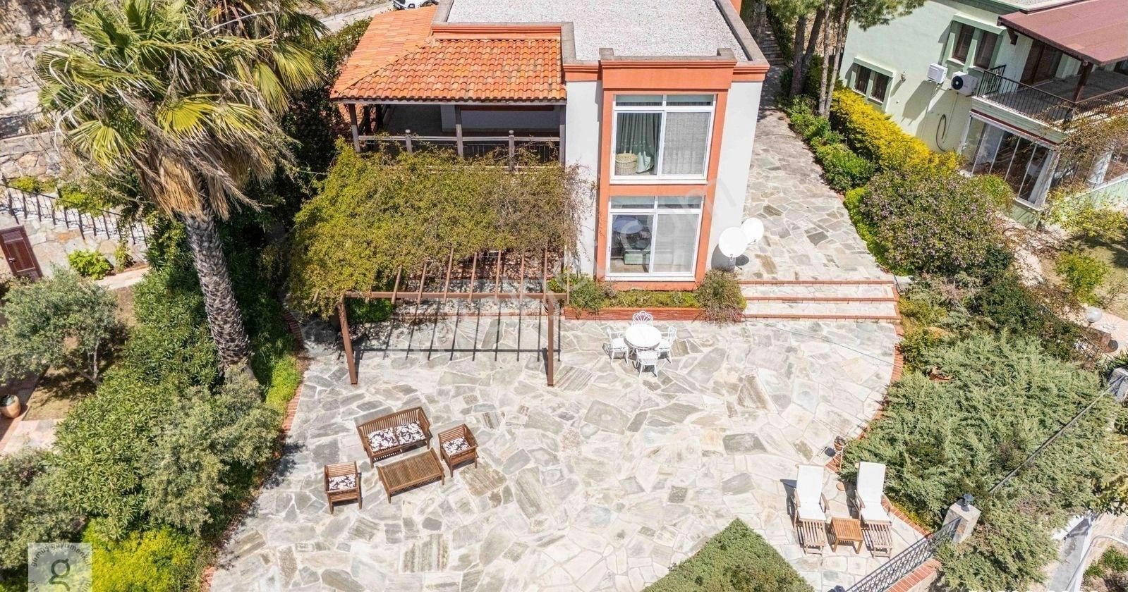 Bodrum Adabükü'nde Denize En Ön Sıra  Manzaralı Müstakil Villa - Görsel 23
