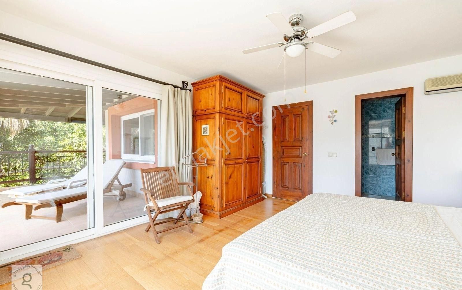 Bodrum Adabükü'nde Denize En Ön Sıra  Manzaralı Müstakil Villa - Görsel 3