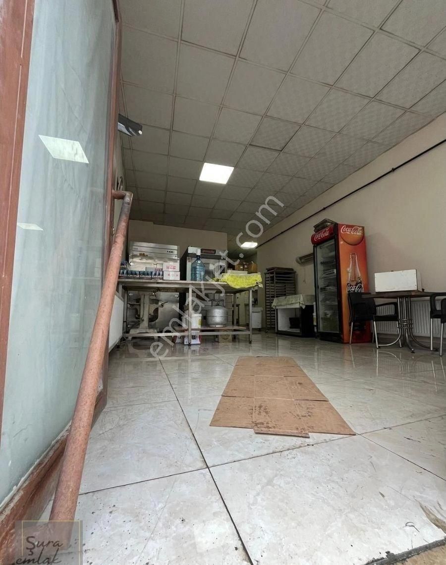 Emek Mah. Dilek Caddesi Satılık Dükkan