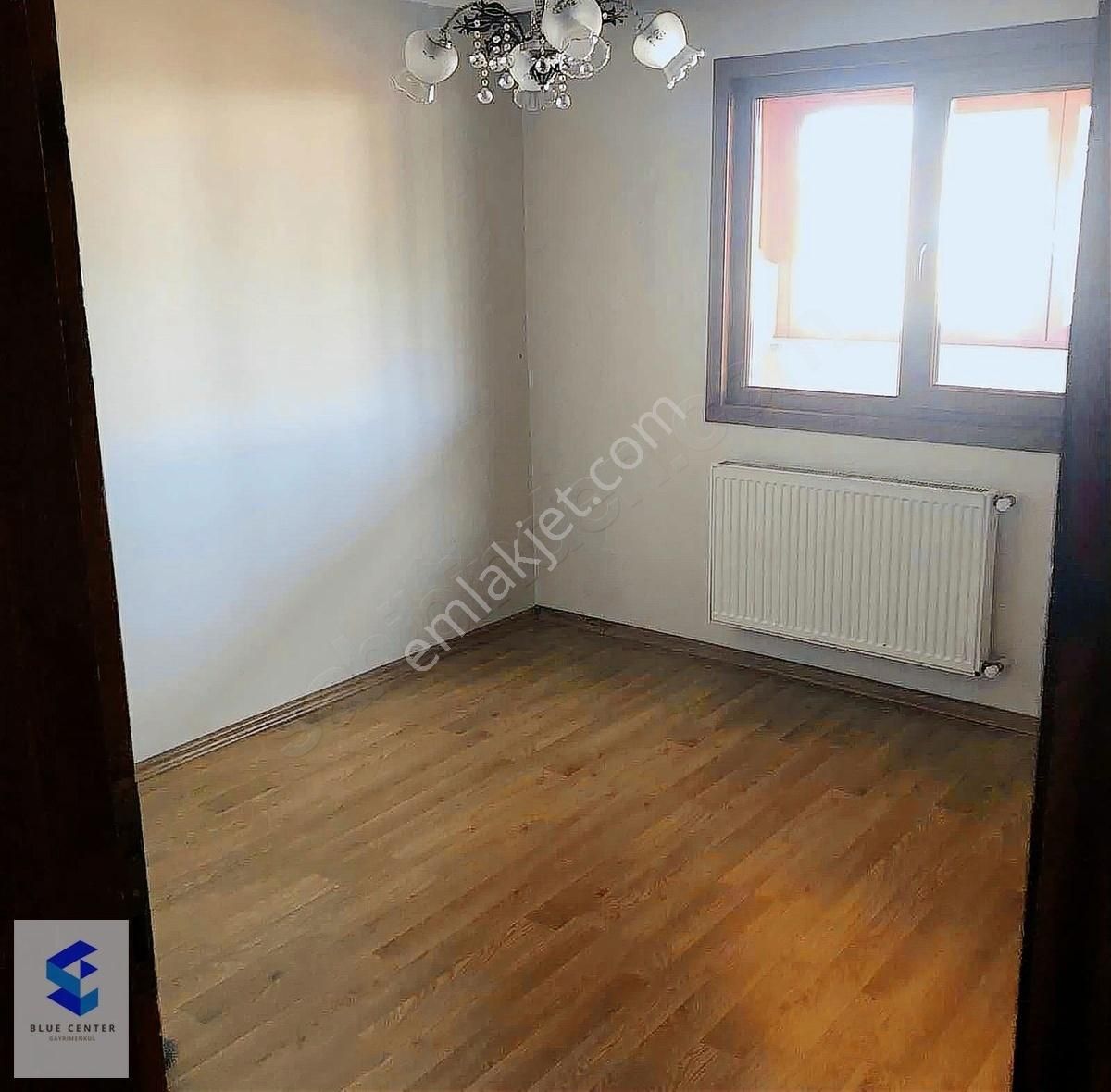 Yeni Mah'de 3+1 145m2 Daire (tadilat İhtiyaç Durumuna Göre)