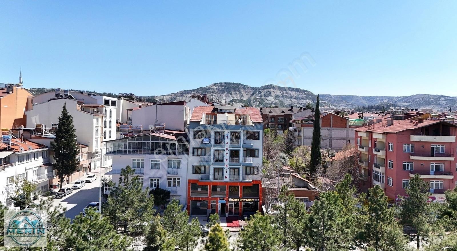 Merkez Konak'da Park Cephe 4+1 Çift Mutfak Doğalgazlı Dubleks