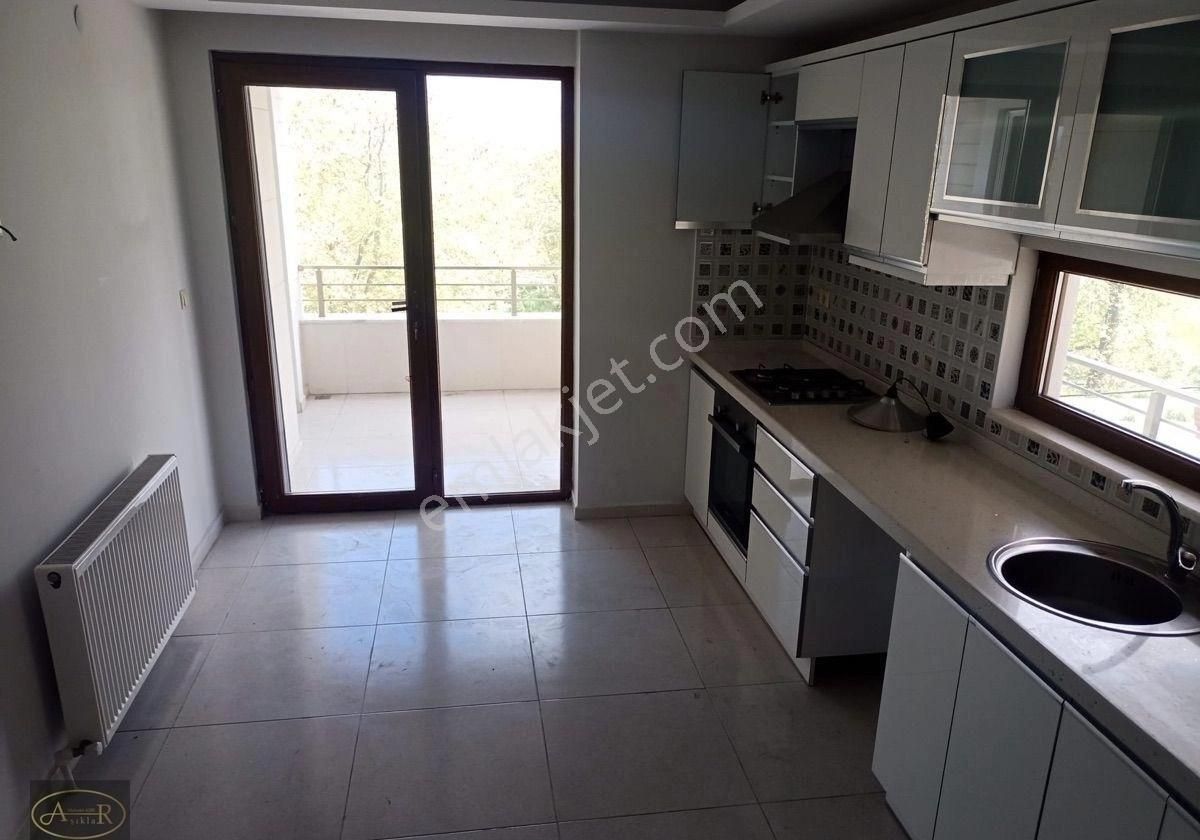 Balıkesir Edremit İkizçay Satılık Lüks Ve Geniş Daire