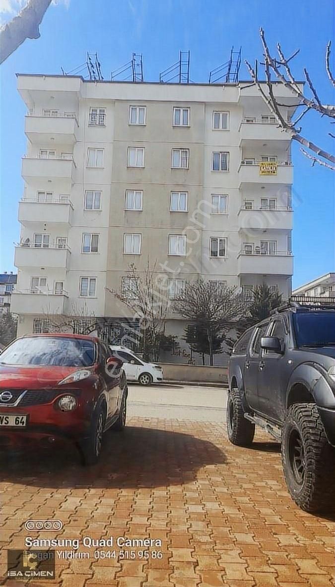 İsa Çimenden Bülbülzade Su Yolu Caddesinin Bi Arkasi Arakat