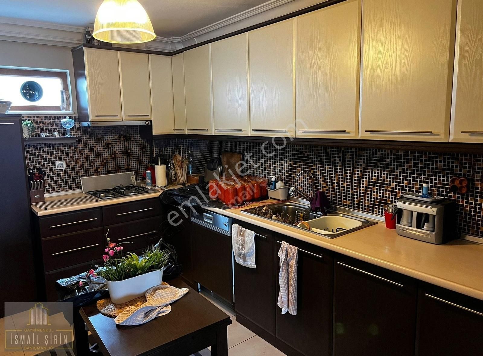 İsmail Şirinden Sahilde Harika Manzaralı Bakımlı Dublex Daire - Görsel 24