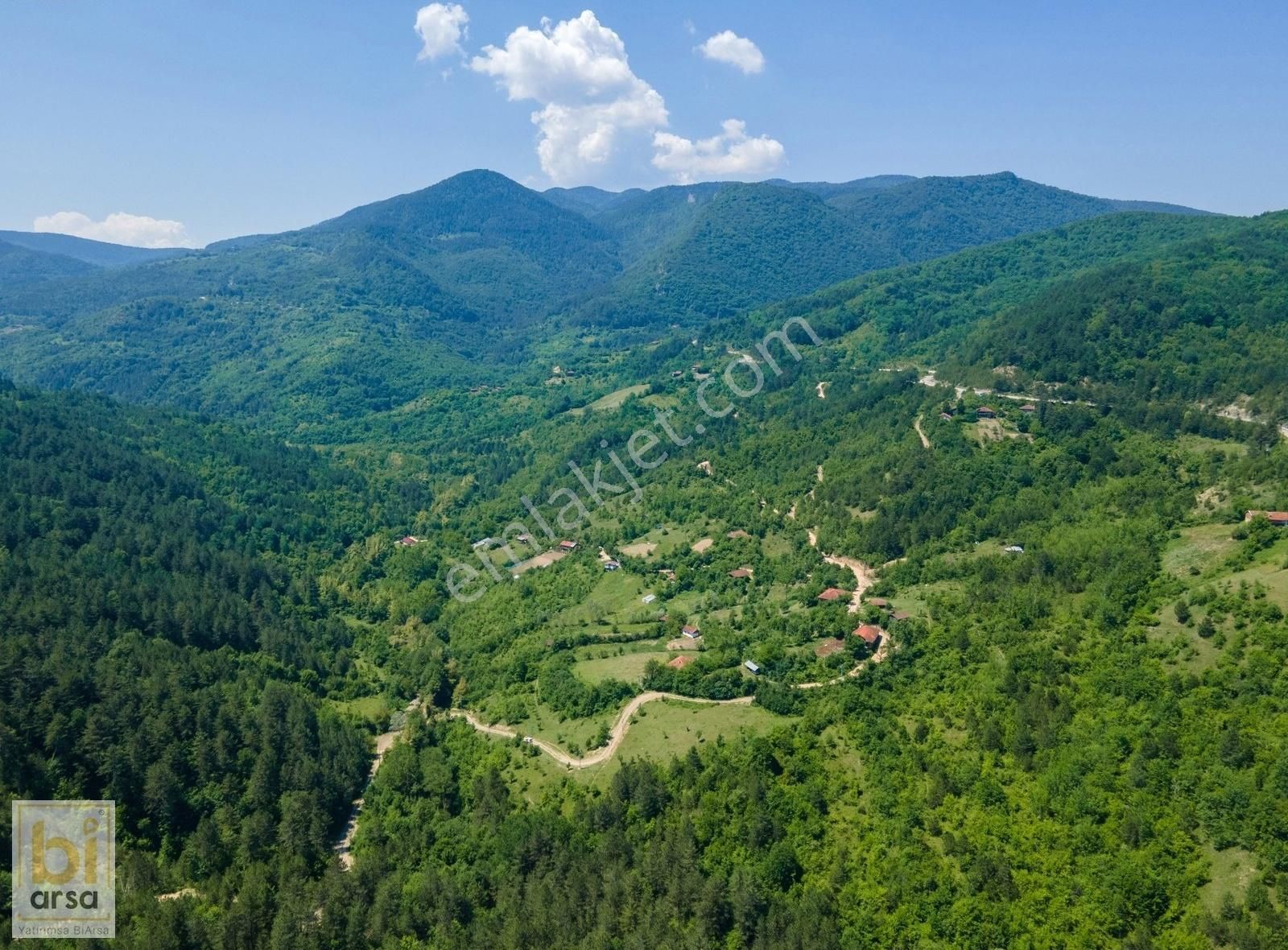 Safranbolu'da 604 M² İmarlı Köyiçi Uygun Fiyatlı Arsa