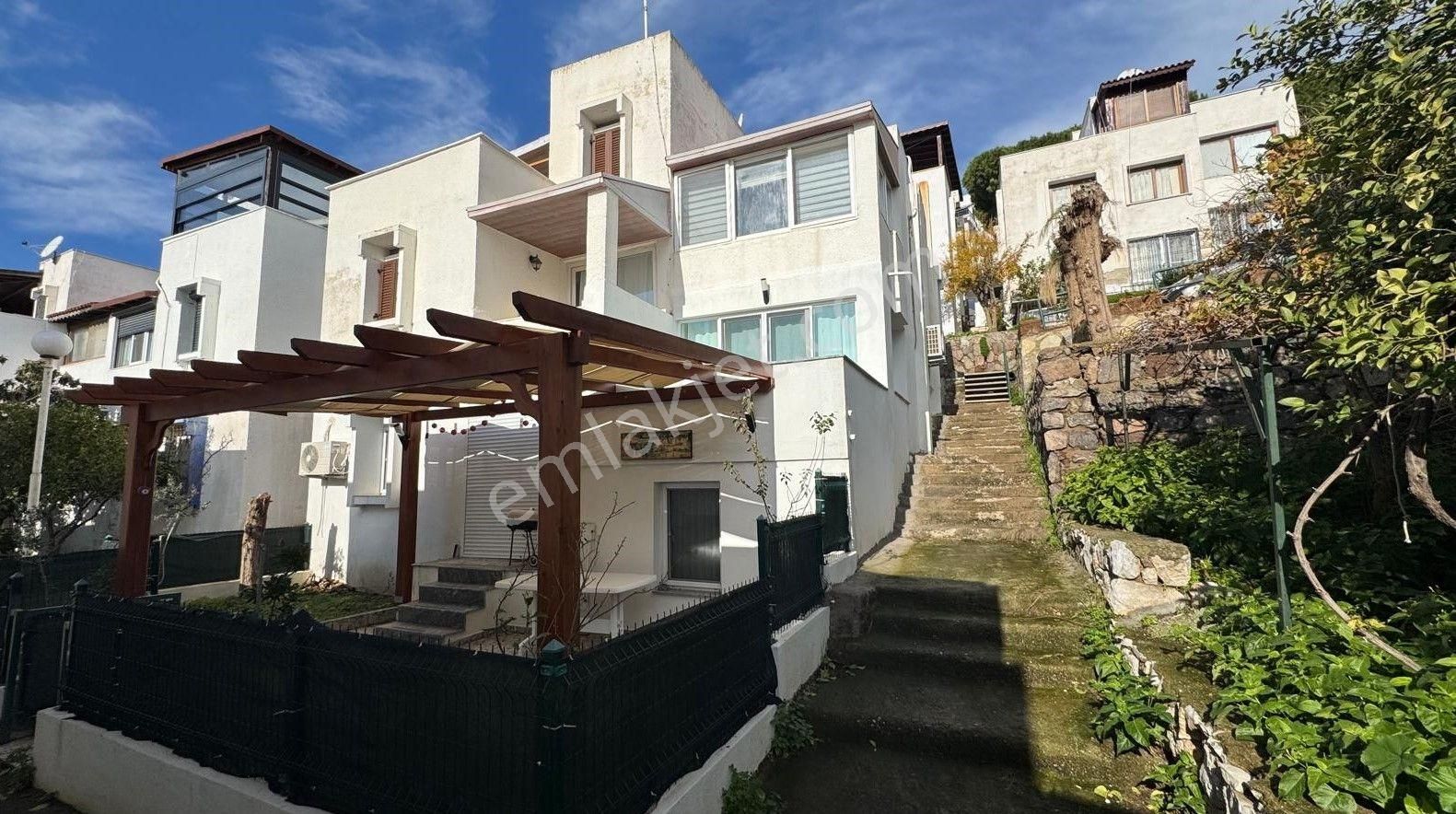 Bodrum Bankev Sitesinde Bahçeli Ful Tadilatlı 3+1 Dubleks Daire - Görsel 27