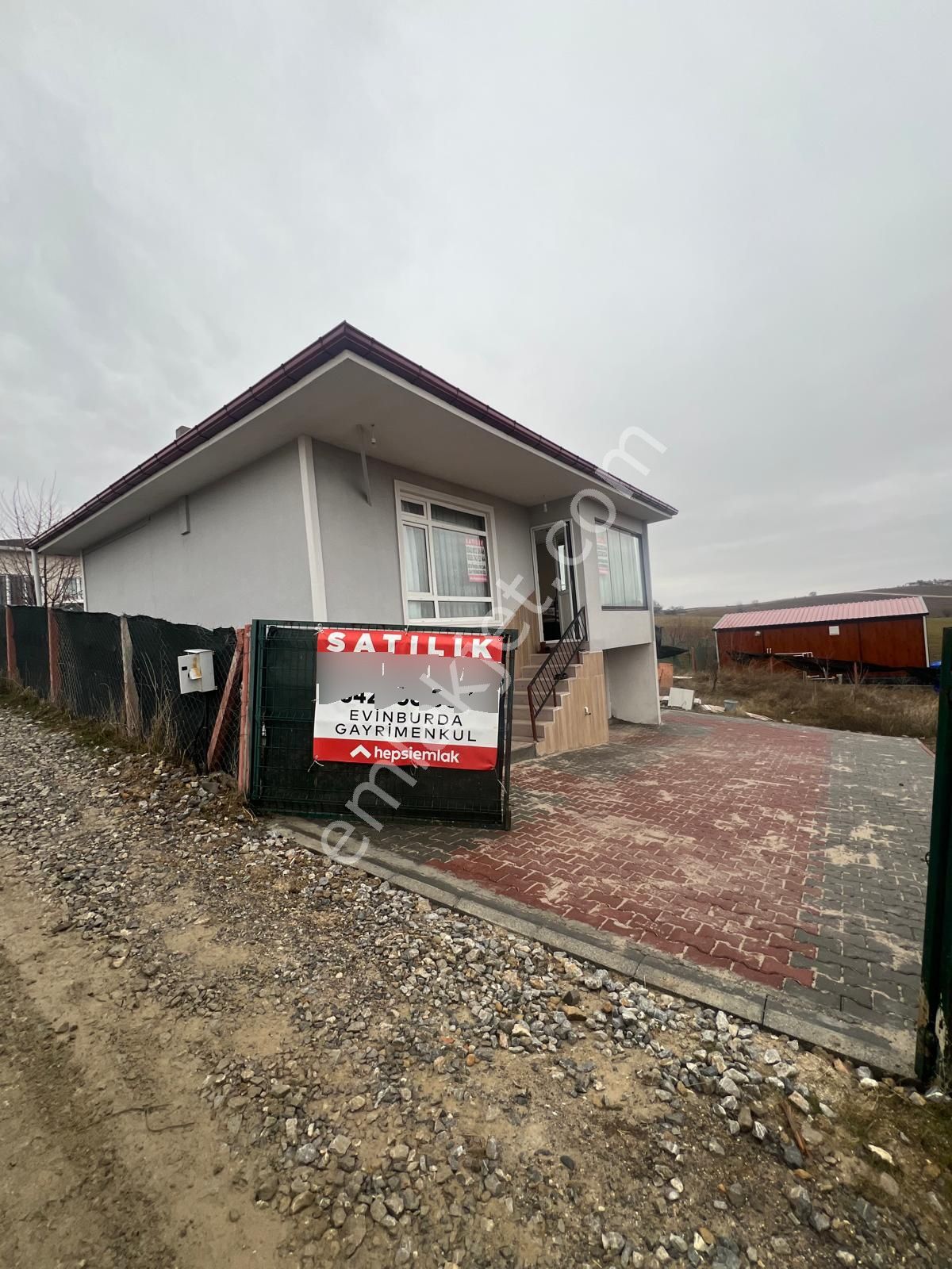 Bağlum Çalsekide Full Eşyalı Elektrik Su Mevcut 3+1! - Görsel 22