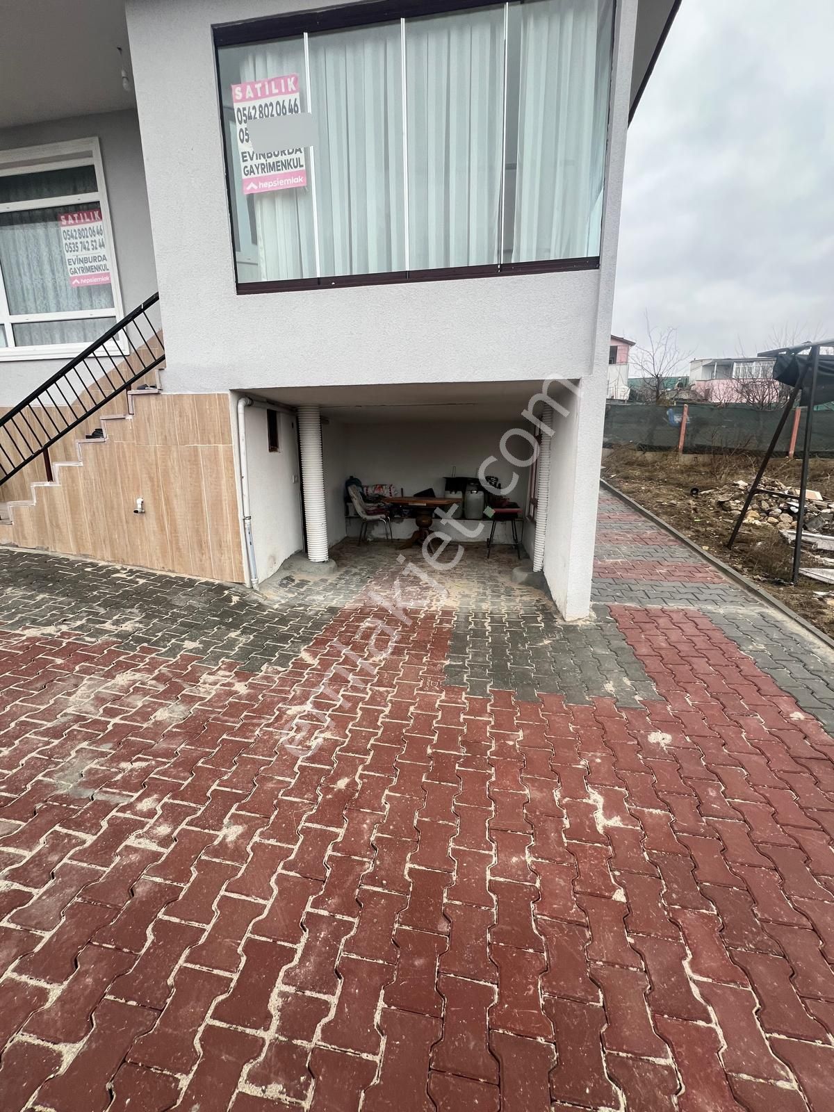 Bağlum Çalsekide Full Eşyalı Elektrik Su Mevcut 3+1! - Görsel 17