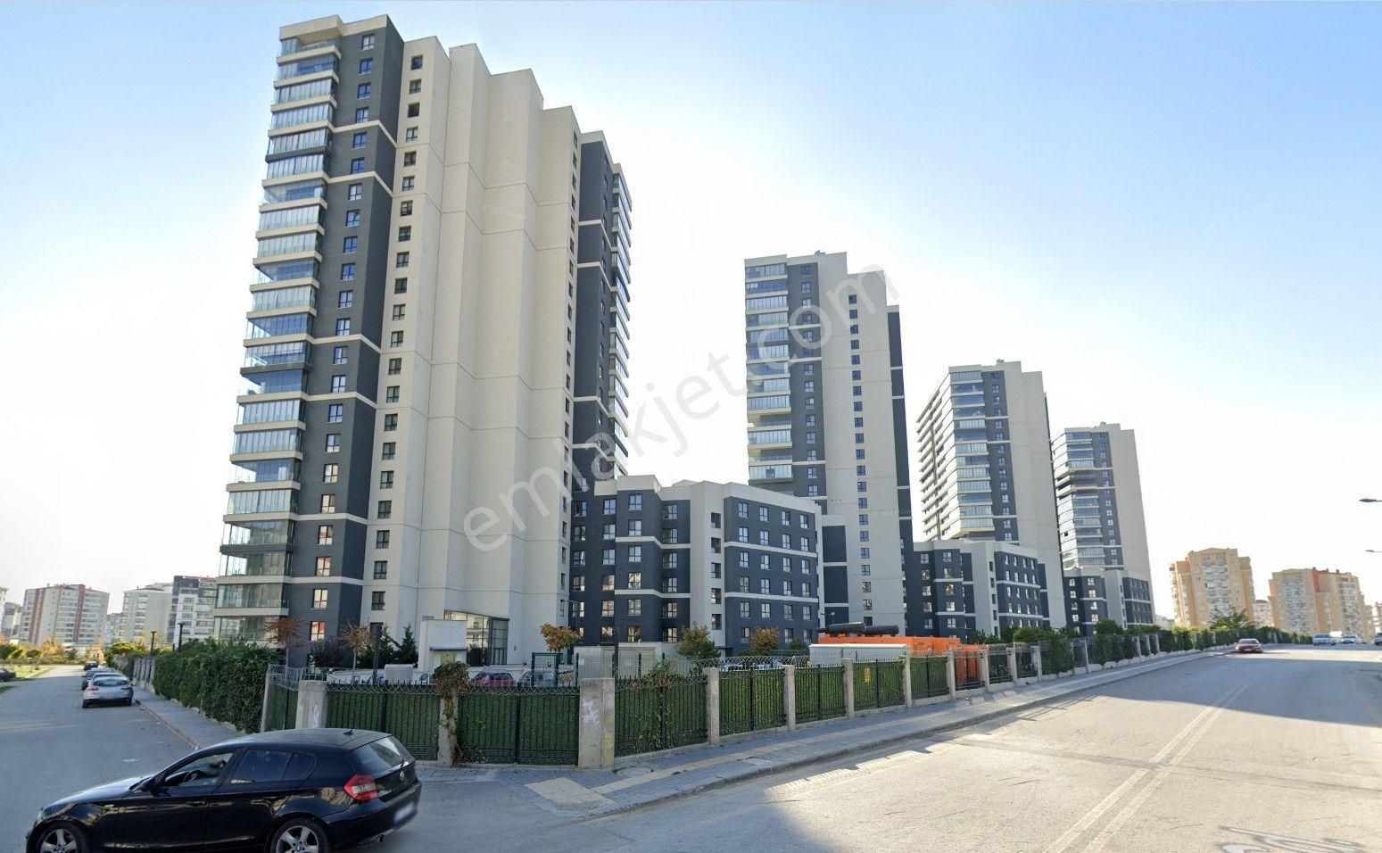 Batıkent Akkent Paradise Gardens'ta 4+1 Satılık Daire