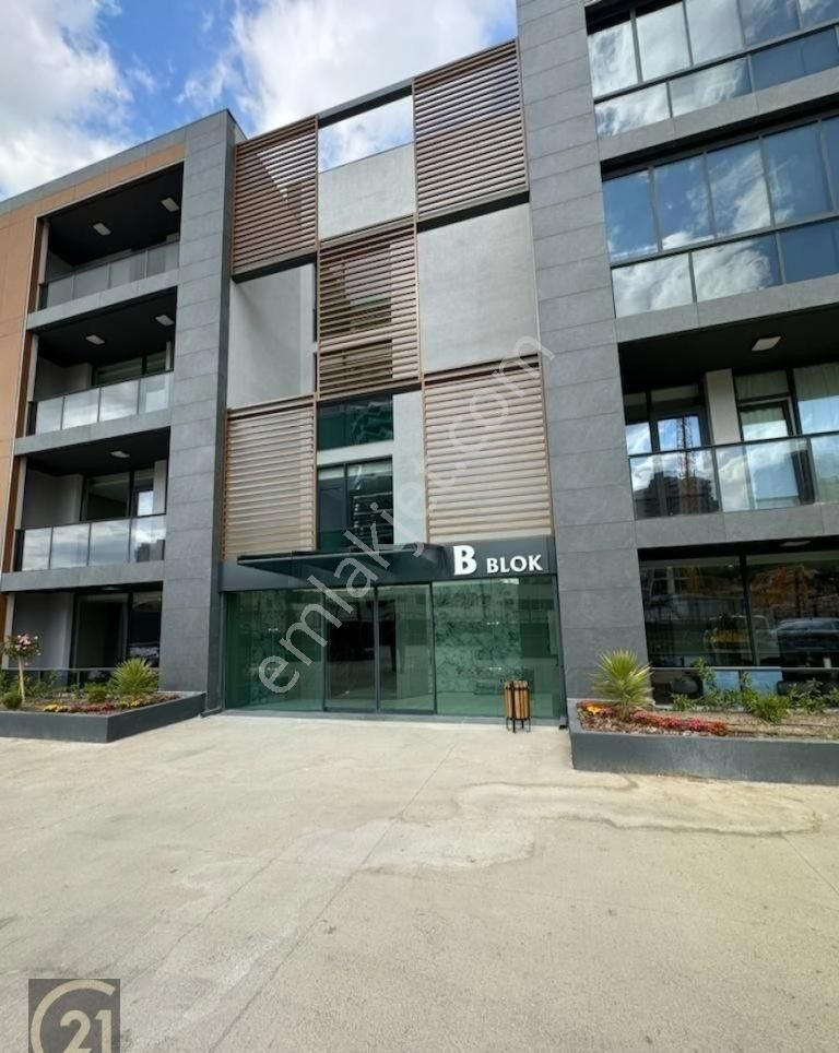 İncek Bella Pais Konutlarında Satılık Büyük Tip 2+1 Dubleks Daire