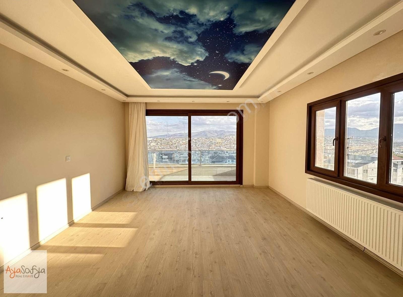 Yalova Merkez Kazım Karabekir 450m2 Satılık Müstakil 11+1 Villa - Görsel 2