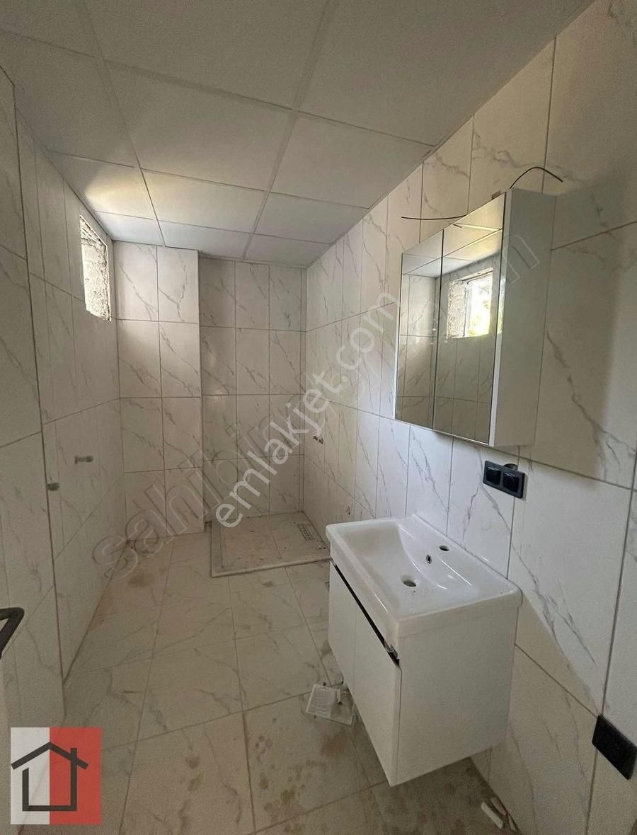 Kuşadası Merkezde Havuzlu Sitede 1+1 Ve 2+1 Satılık Daireler - Görsel 4