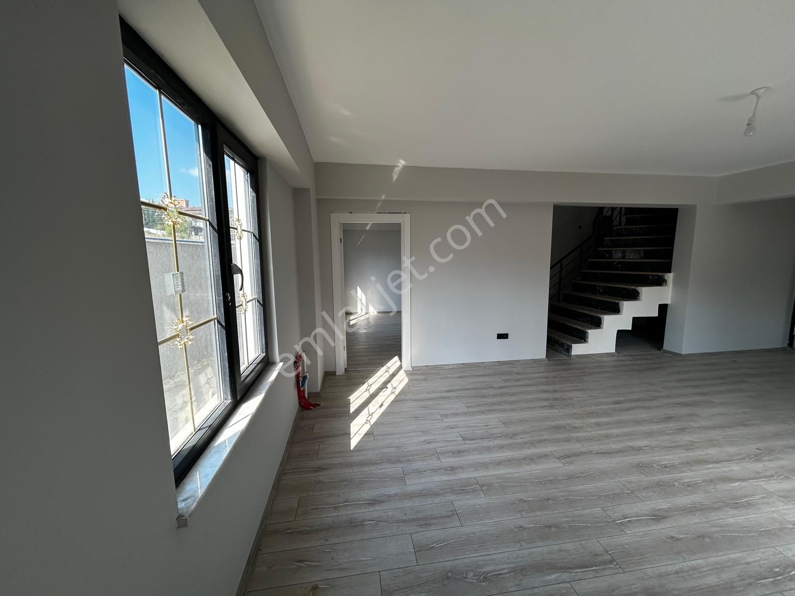 Turyap'tan Çiftlikköy M.akifte Deniz Manzaralı Dubleks Daire - Görsel 21