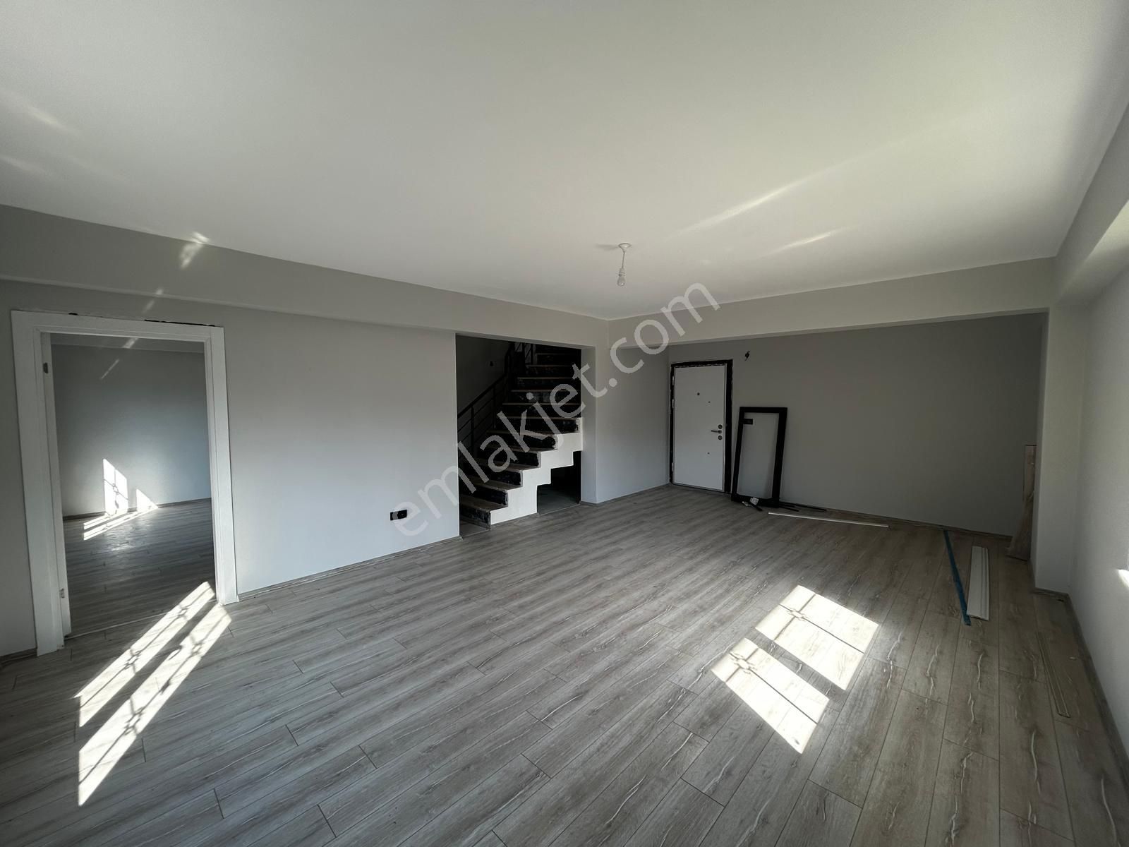 Turyap'tan Çiftlikköy M.akifte Deniz Manzaralı Dubleks Daire - Görsel 20