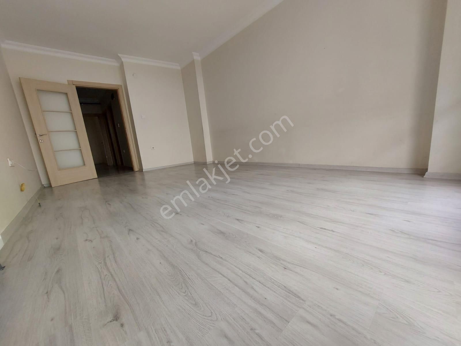 Satılık-mimarsinan Mahallesi/1+1 Yüksek Giriş/ayrı Mutfak/3.5yaş - Görsel 3