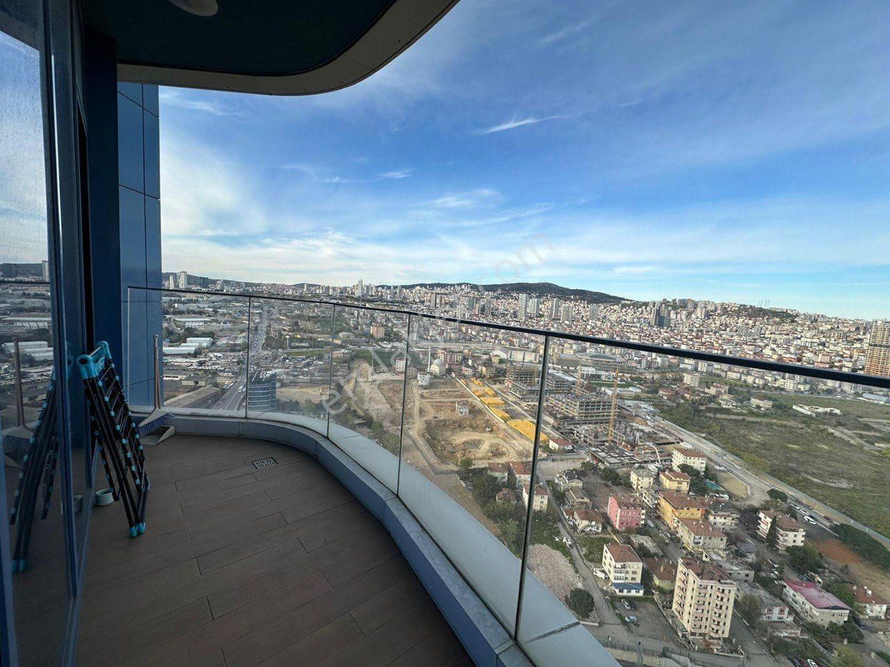 Fırsat...ist Marina Yüksek Kat Deniz Manzaralı Taşınmaya Hazır 1+1 Daire