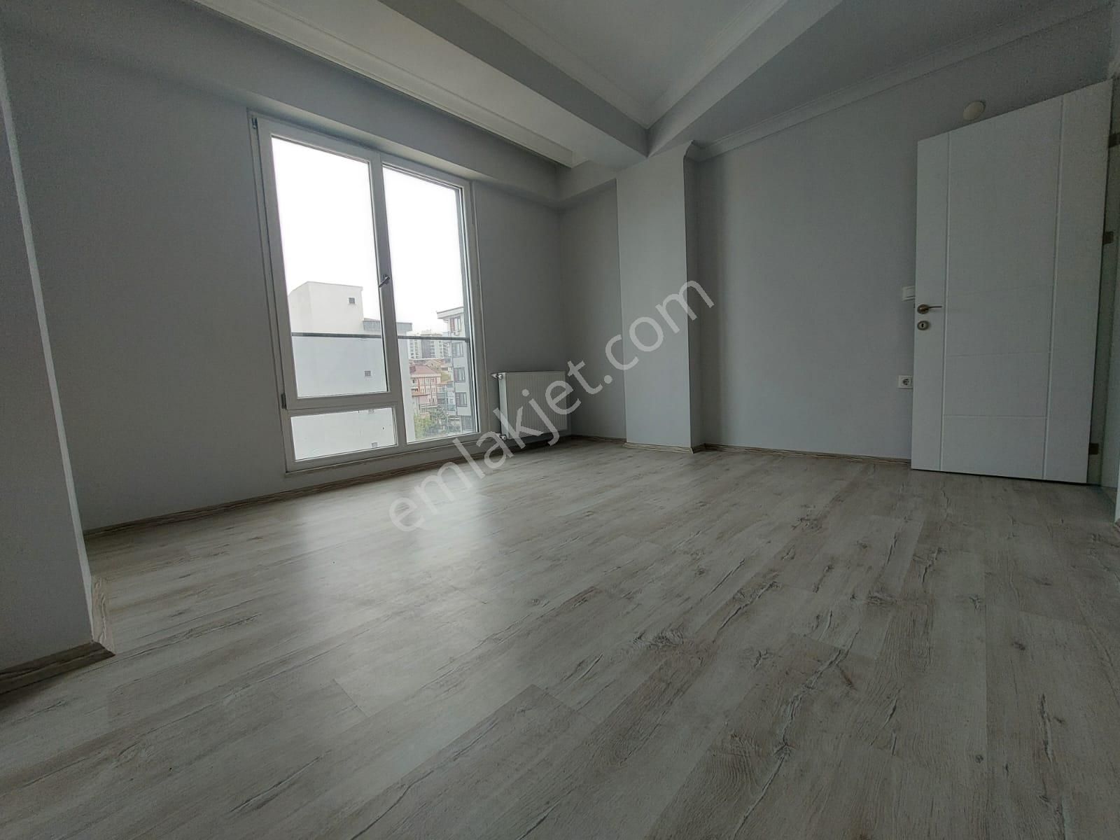 Aşağı Dudullu/satılık 2+1/ara Kat/tek Daire Üzerine/yeni Bina - Görsel 4