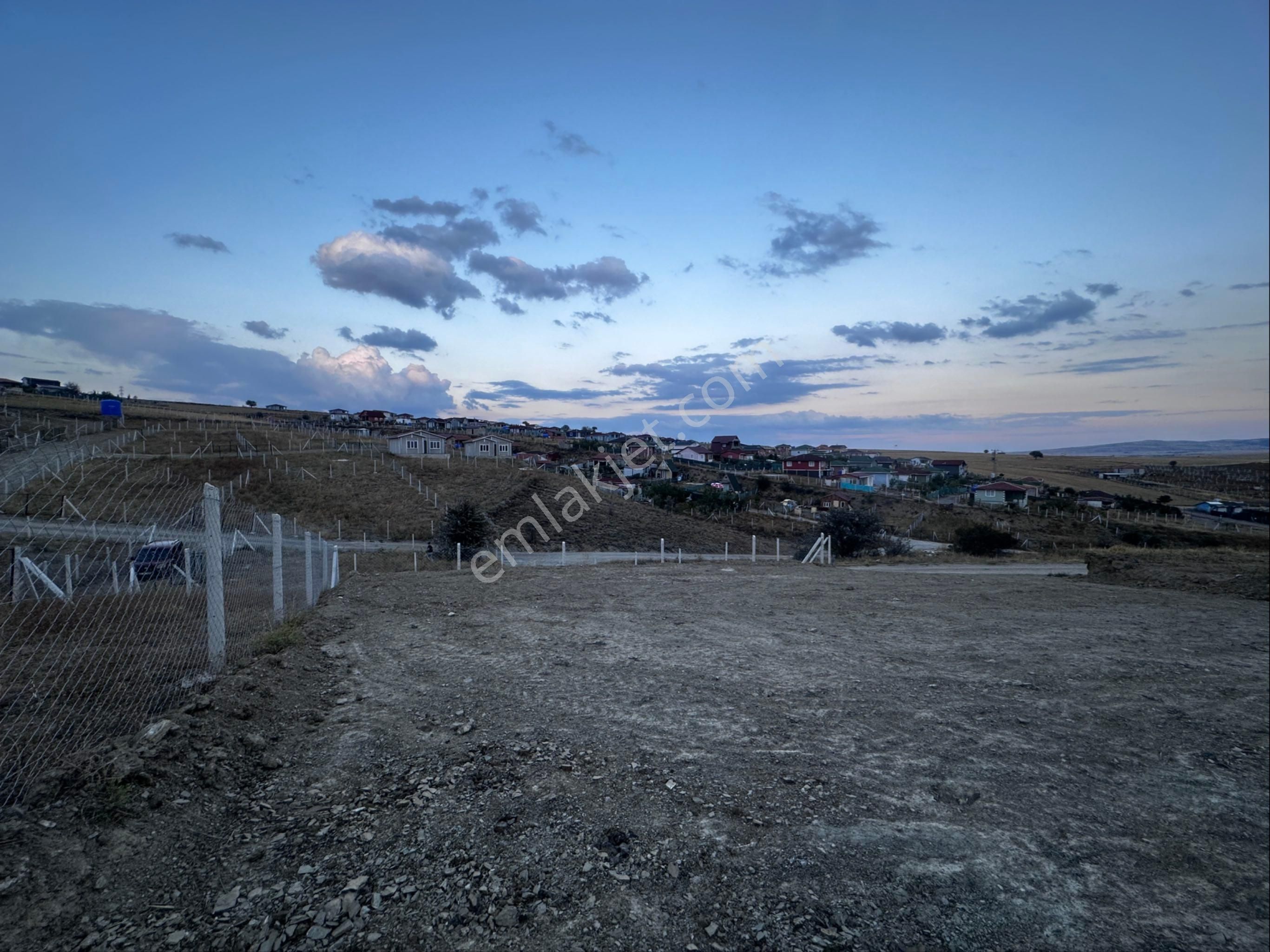 Kavaklıda Mobilyacılar Sitesi Yakını 500 M2 Sulu Bahçe