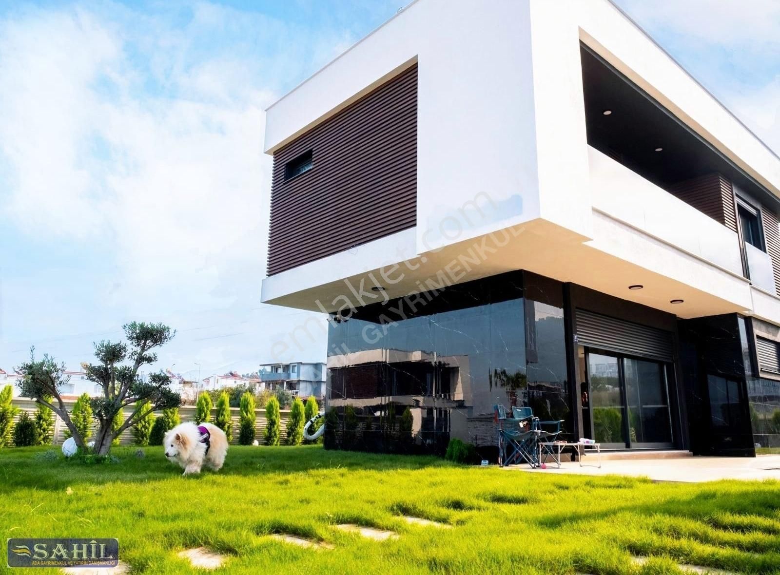Kuşadası Güzelçamlı Satılık Lüx Özel Havuzlu 3+1 Villa