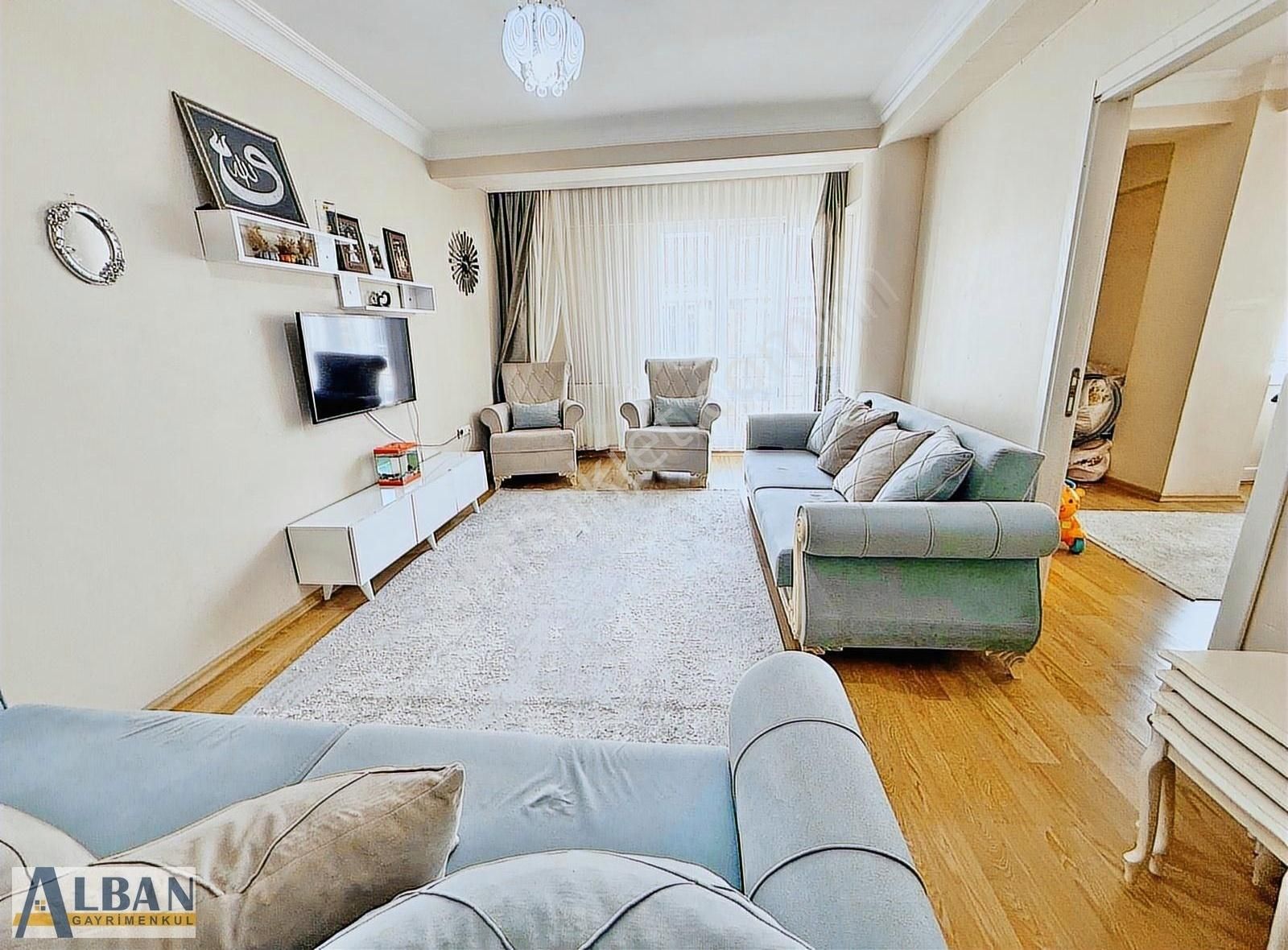 Alban'dan Metrobüse 4 Dk Çift Balkonlu 130 M² 2+1 Kupon Daire.!!