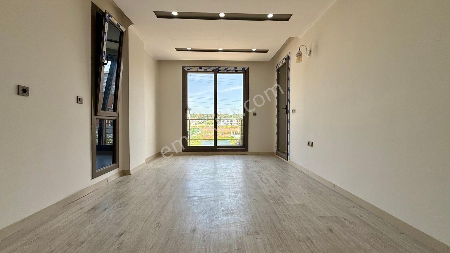 Sağturda Denize Yakın 3+1 Sıfır Villa - Görsel 27