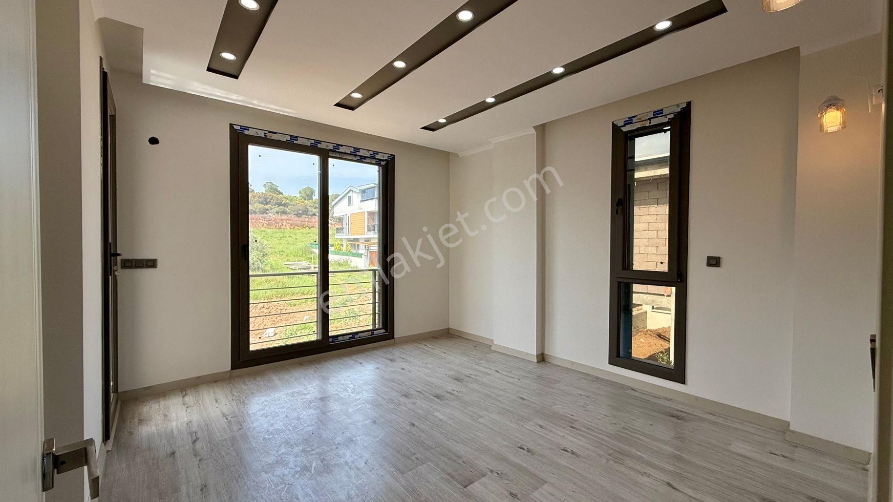 Sağturda Denize Yakın 3+1 Sıfır Villa - Görsel 20