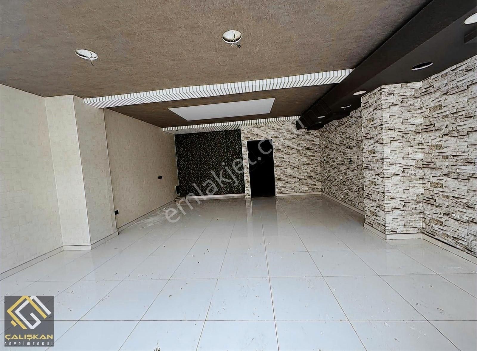 Şemiklerde/siteler Arasında/düz Ayak/90 M2/kullanımlı/