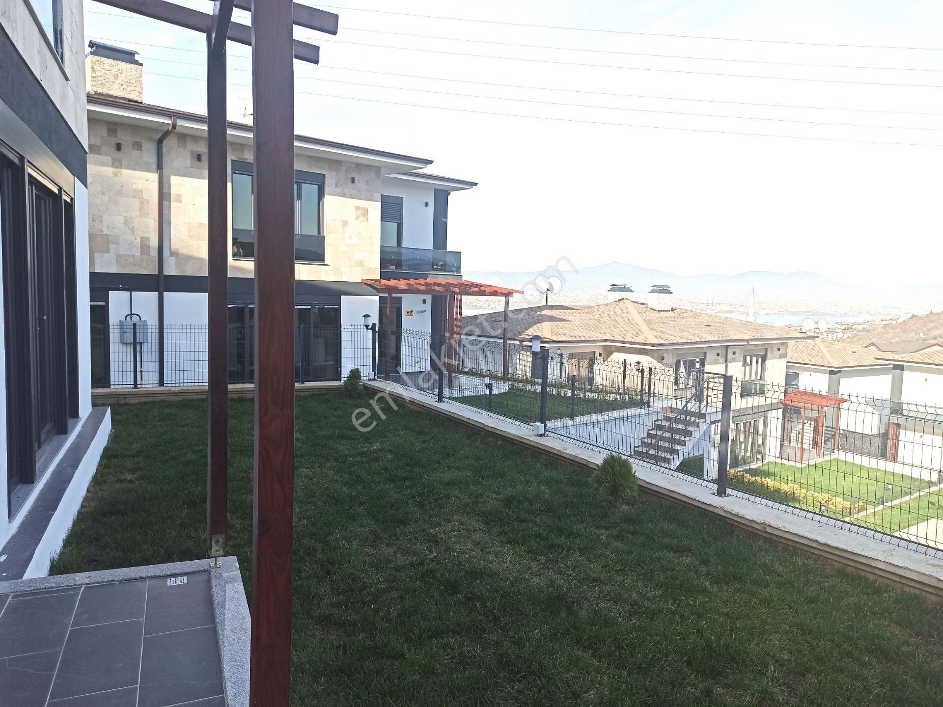 Gölcük Değirmendere'de Site İçi Havuzlu 4+1 Kiralık Lüks Villa - Görsel 15